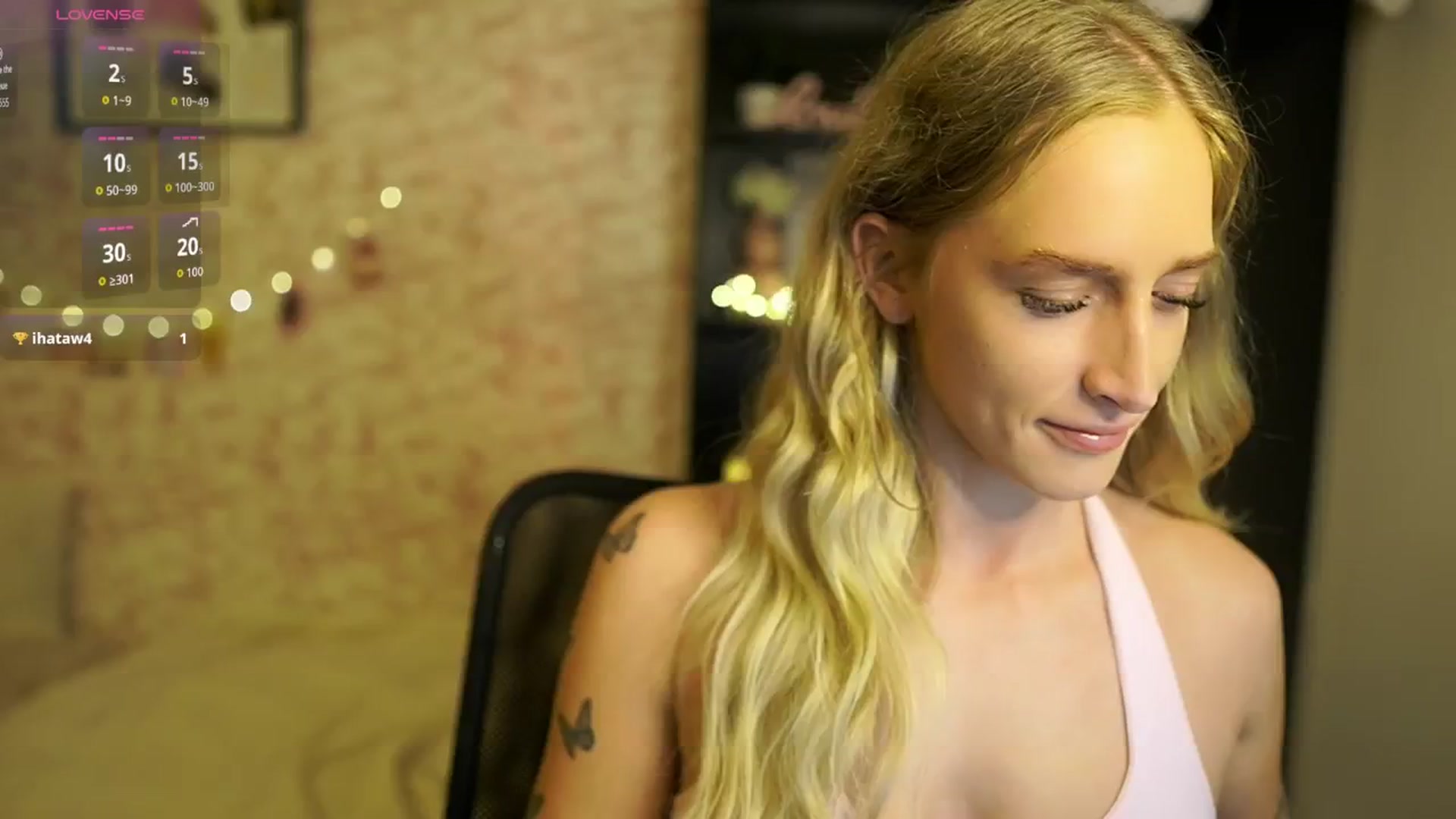 Gallery image thumbnail from NicoletteShea's myfreecams stream on, 11/03/2025, 11:17 image 2 of 20