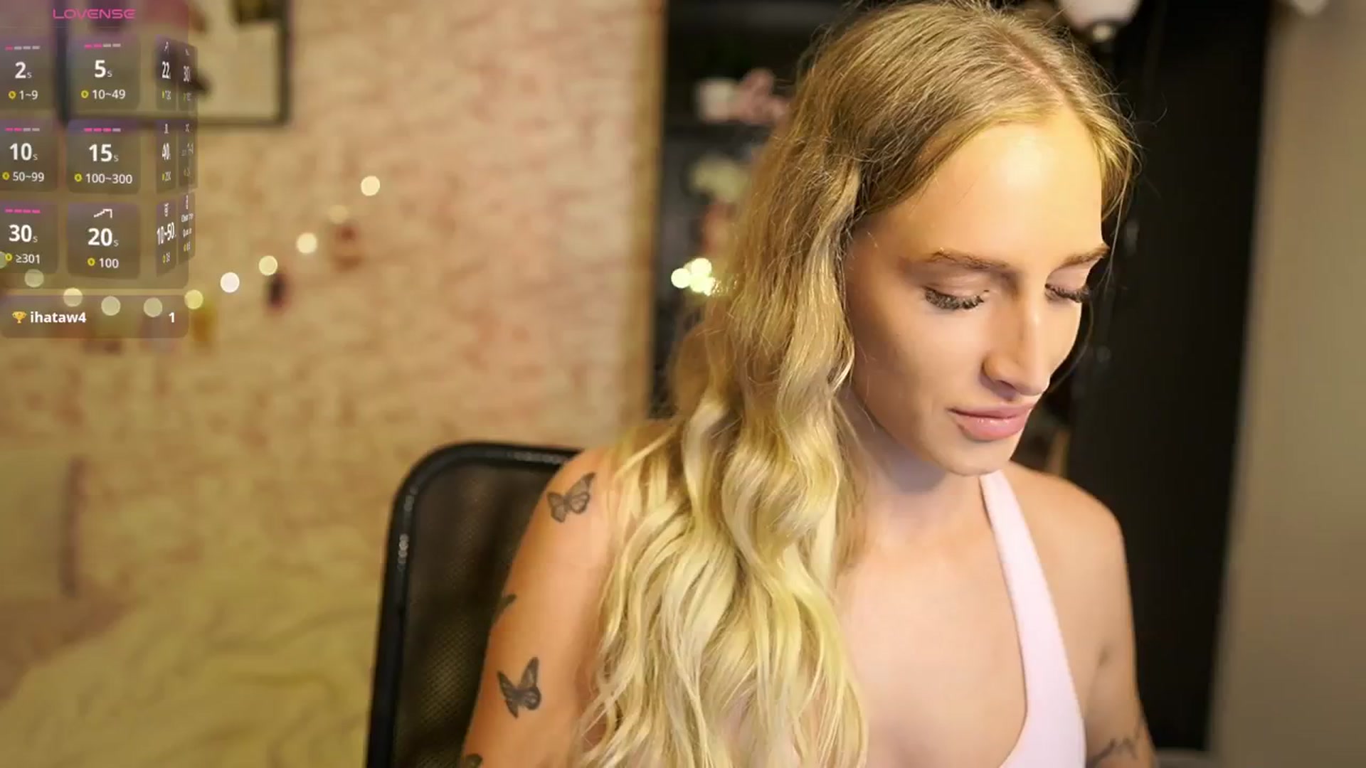 Gallery image thumbnail from NicoletteShea's myfreecams stream on, 11/03/2025, 11:17 image 11 of 20