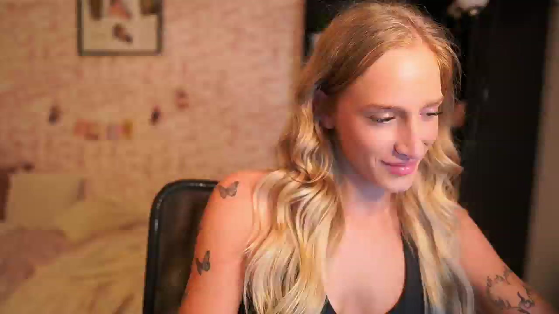 Gallery image thumbnail from NicoletteShea's myfreecams stream on, 11/11/2025, 11:43 image 18 of 20