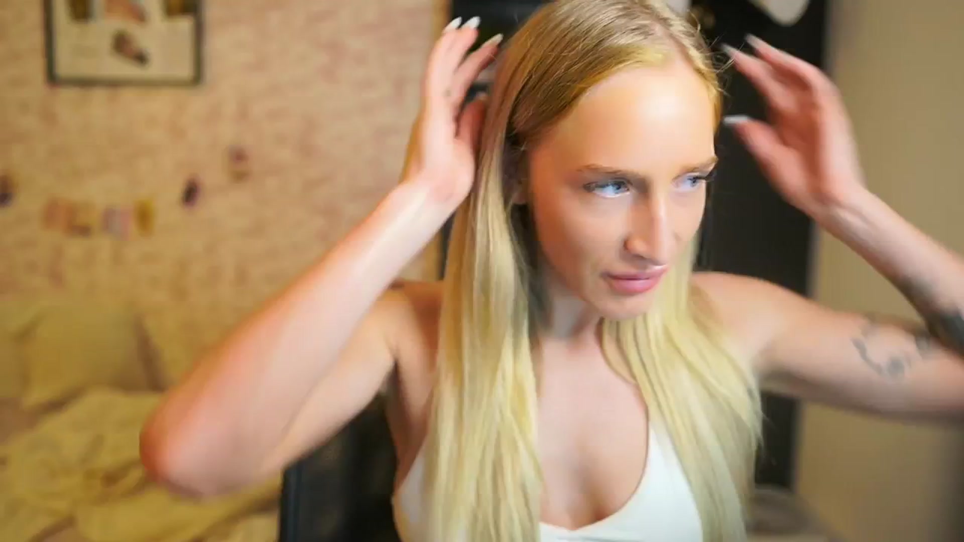 Gallery image thumbnail from NicoletteShea's myfreecams stream on, 11/15/2025, 11:56 image 11 of 20