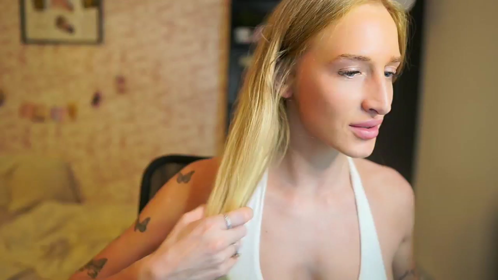 Gallery image thumbnail from NicoletteShea's myfreecams stream on, 11/15/2025, 12:54 image 12 of 20