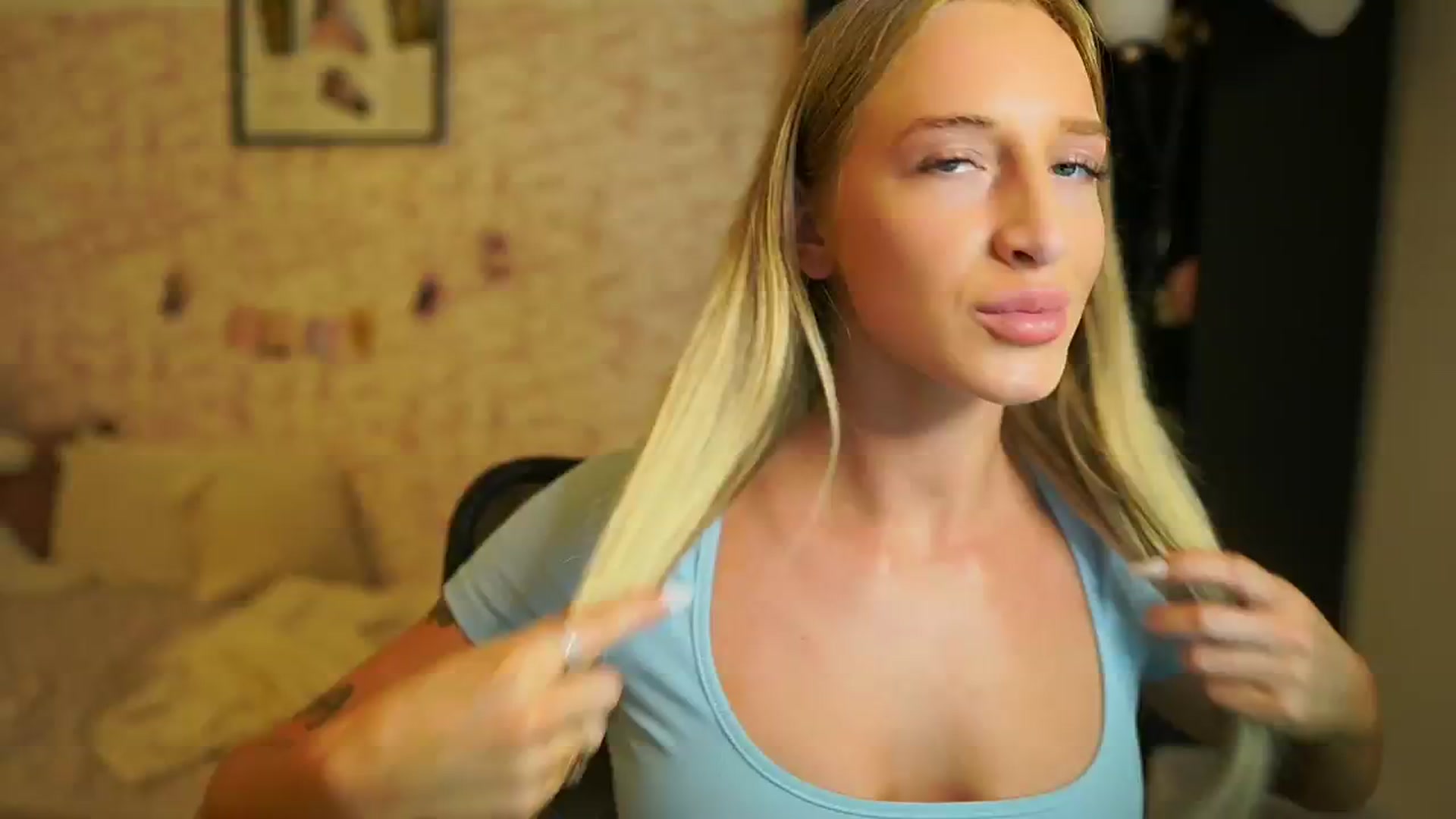 Gallery image thumbnail from NicoletteShea's myfreecams stream on, 11/18/2025, 10:45 image 8 of 20