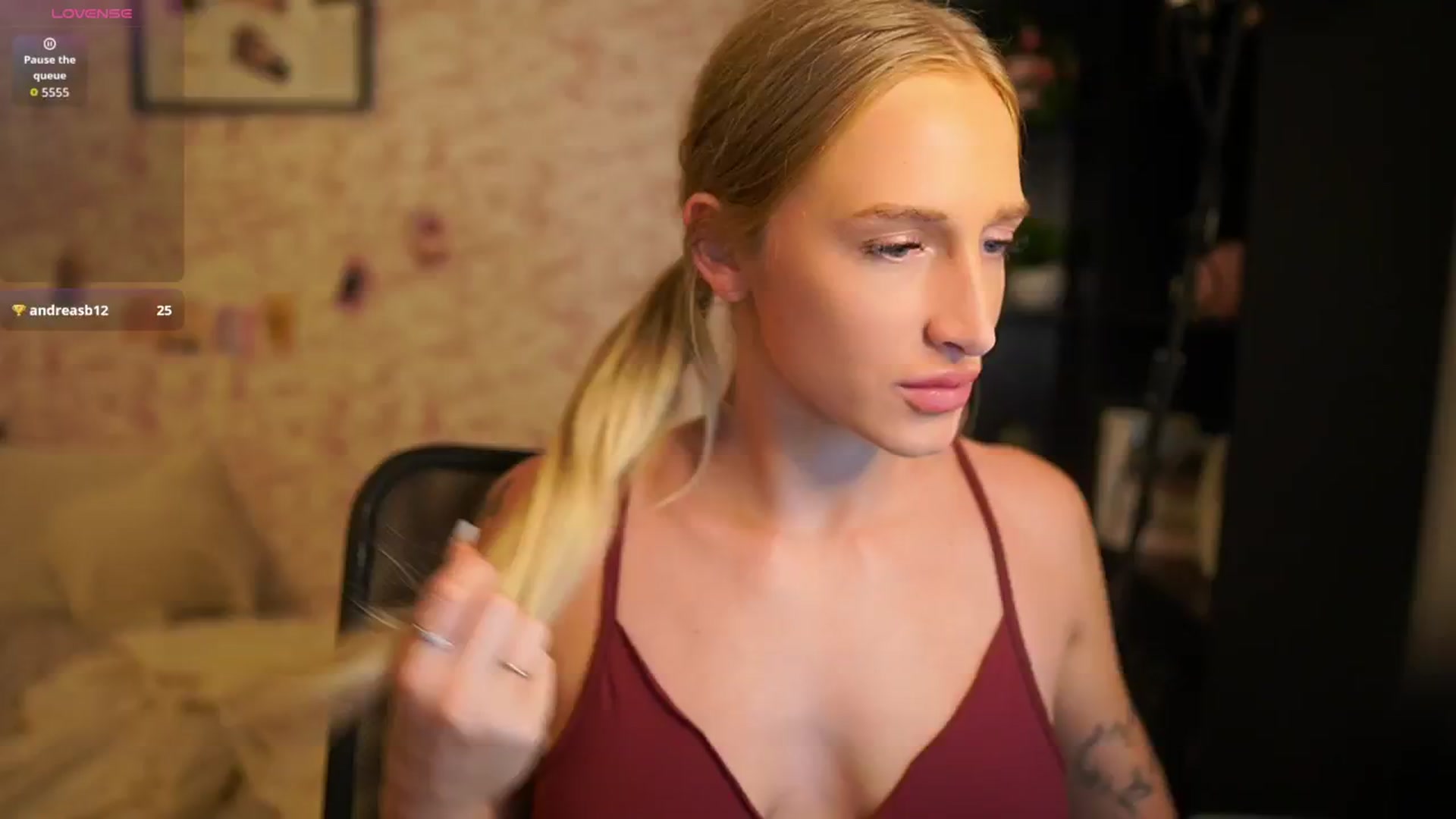 Gallery image thumbnail from NicoletteShea's myfreecams stream on, 11/22/2025, 14:36 image 2 of 20