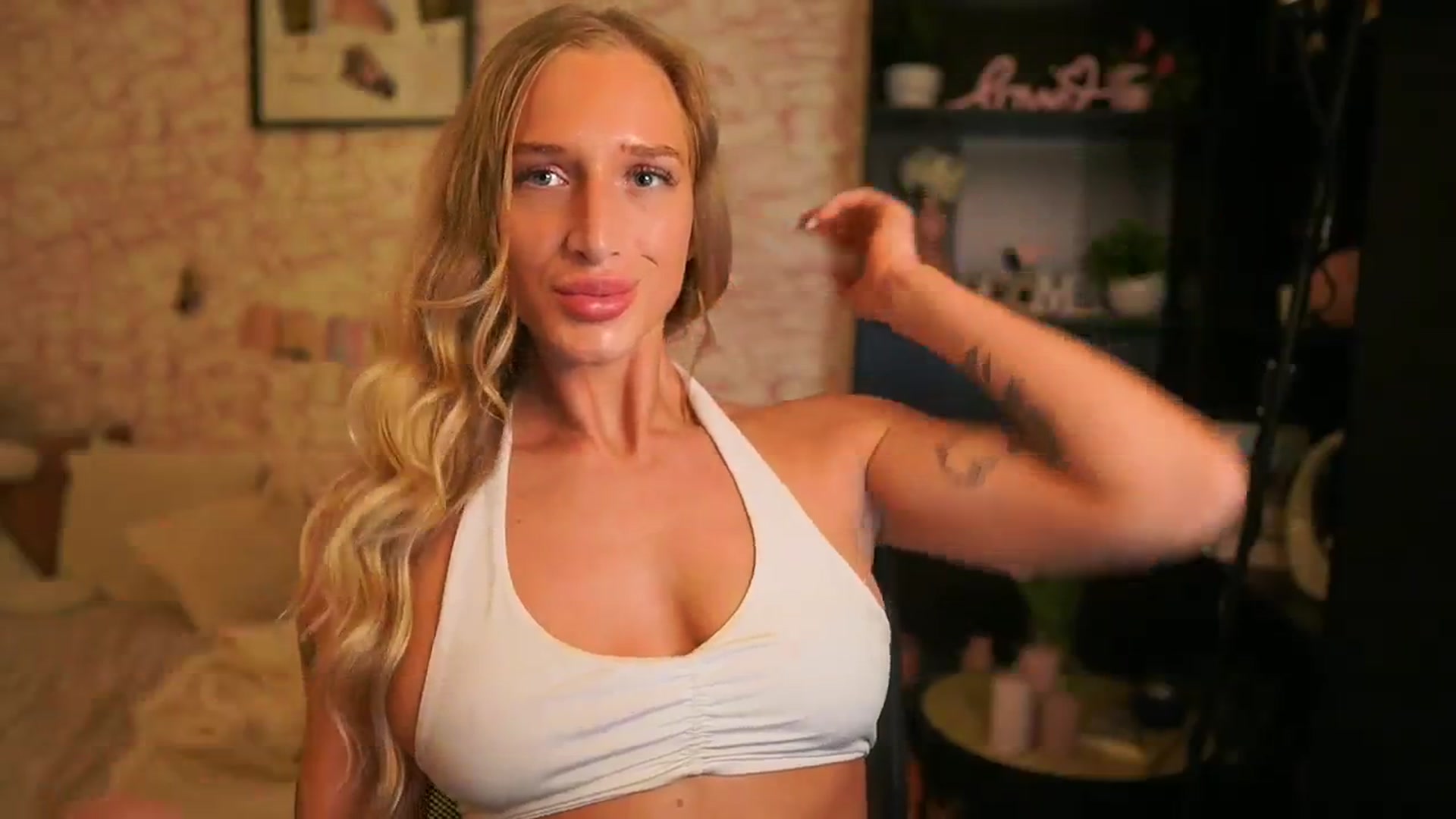 Gallery image thumbnail from NicoletteShea's myfreecams stream on, 11/24/2025, 09:40 image 13 of 20