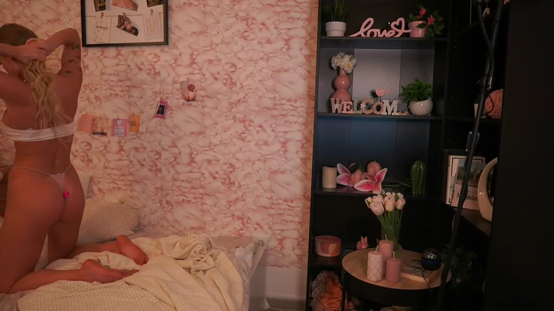 Gallery image thumbnail from NicoletteShea's myfreecams stream on, 11/24/2025, 12:58 image 19 of 20