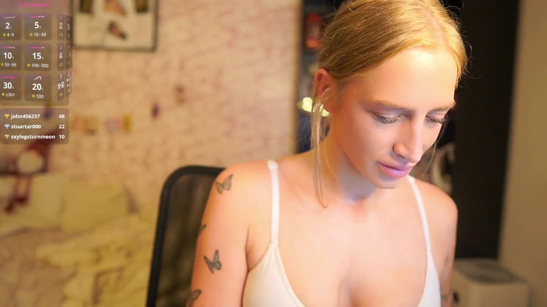 Gallery image thumbnail from NicoletteShea's myfreecams stream on, 12/12/2025, 12:19 image 7 of 20