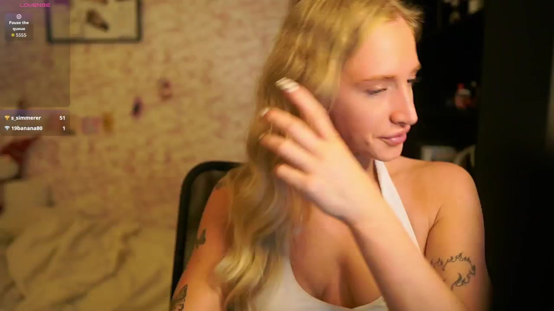 Gallery image thumbnail from NicoletteShea's myfreecams stream on, 12/31/2025, 09:43 image 6 of 20