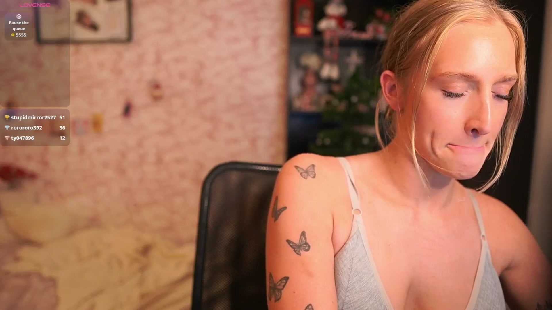 Gallery image thumbnail from NicoletteShea's myfreecams stream on, 01/04/2026, 19:05 image 10 of 20