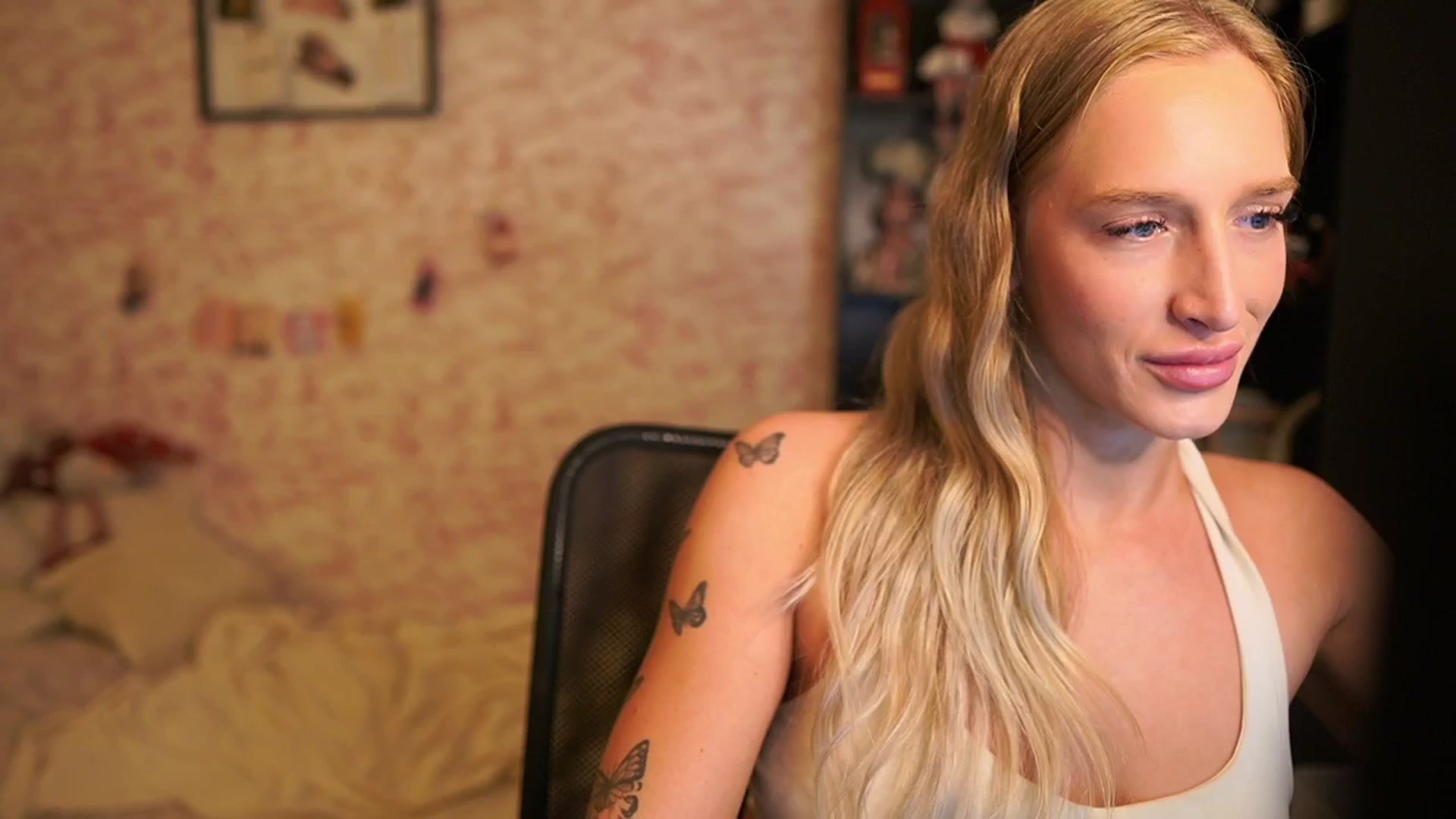 Gallery image thumbnail from NicoletteShea's myfreecams stream on, 01/10/2026, 14:20 image 14 of 20