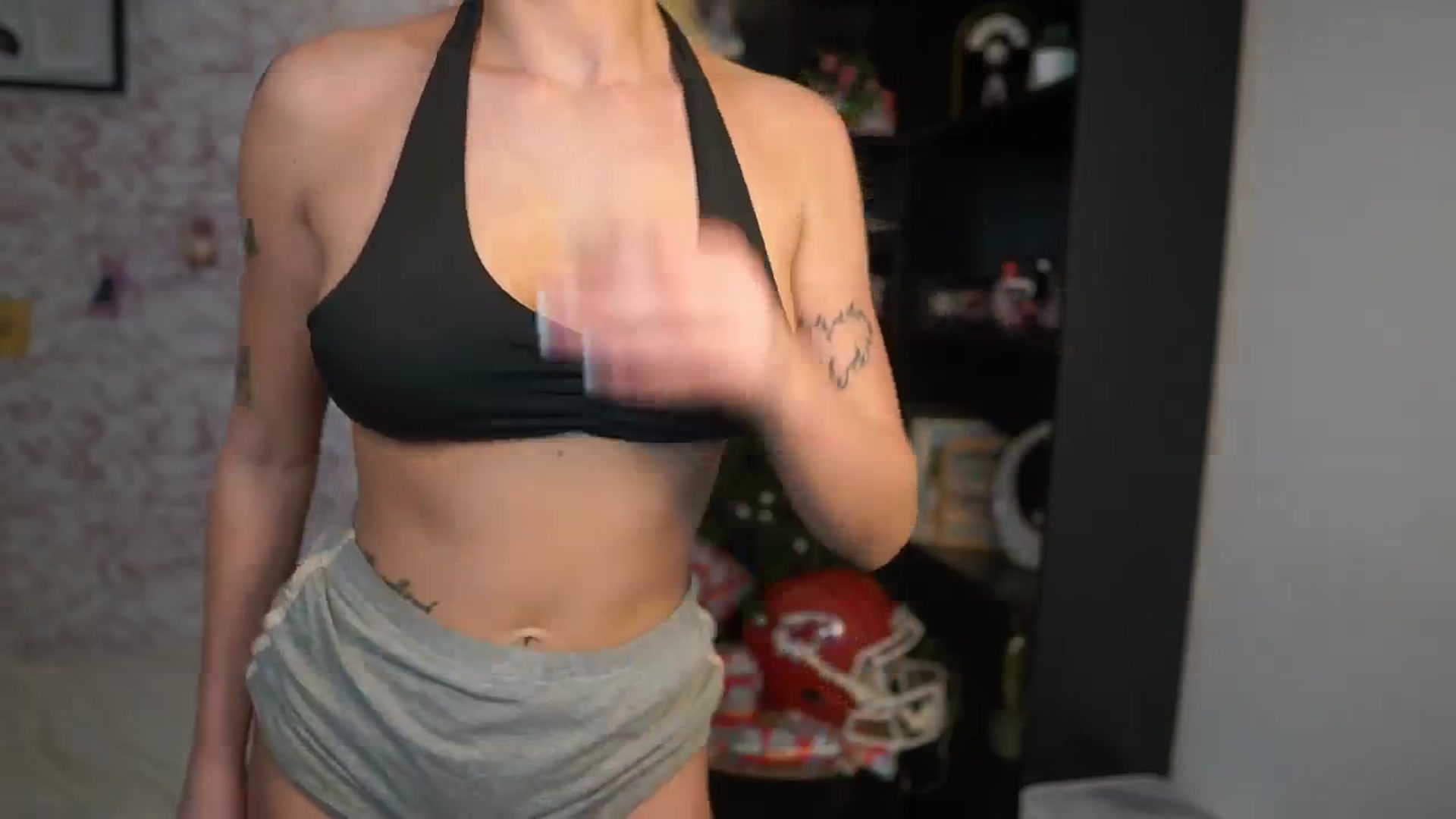 Gallery image thumbnail from NicoletteShea's myfreecams stream on, 01/16/2026, 12:37 image 6 of 20