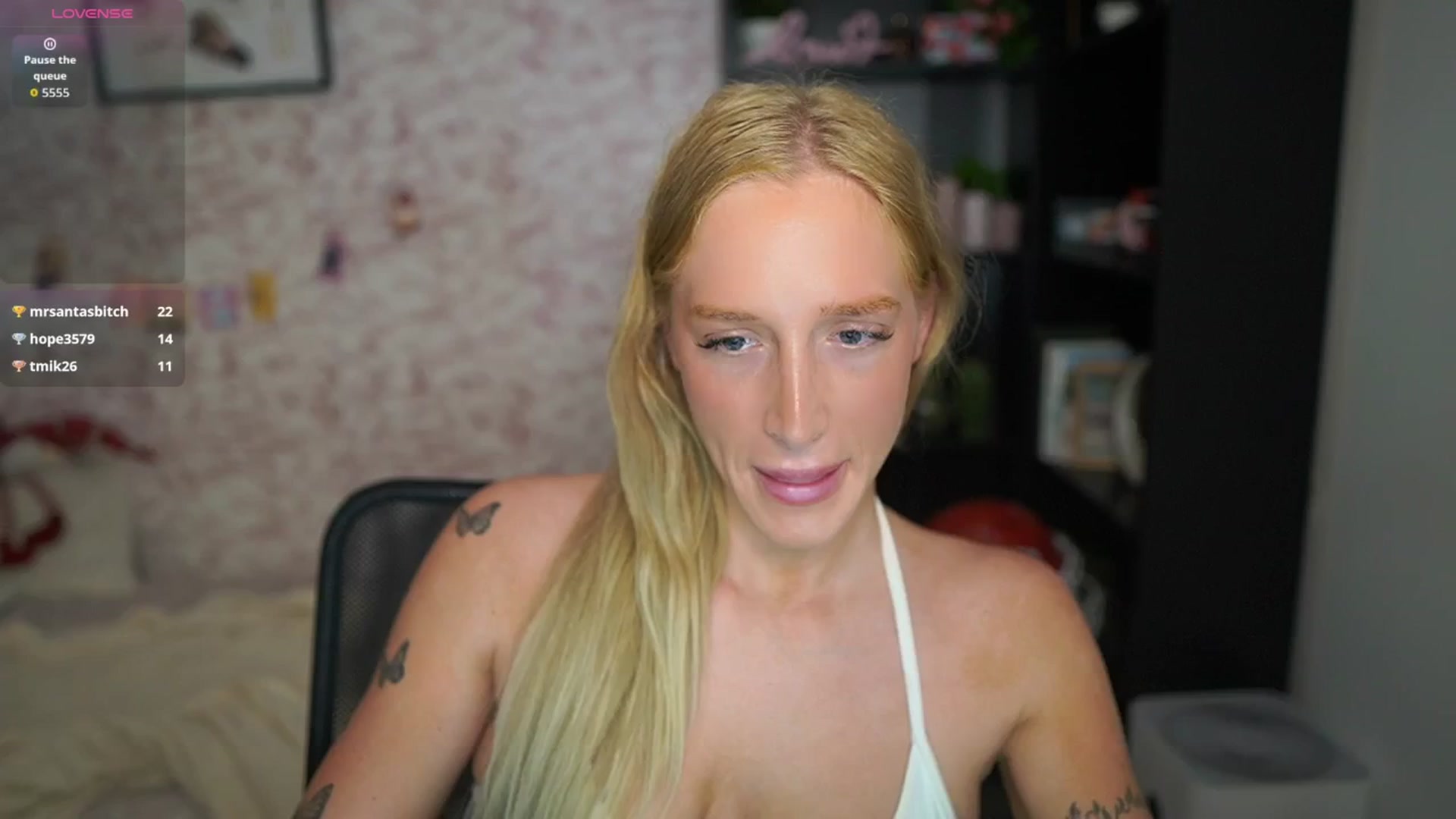 Gallery image thumbnail from NicoletteShea's myfreecams stream on, 01/29/2026, 12:21 image 15 of 20