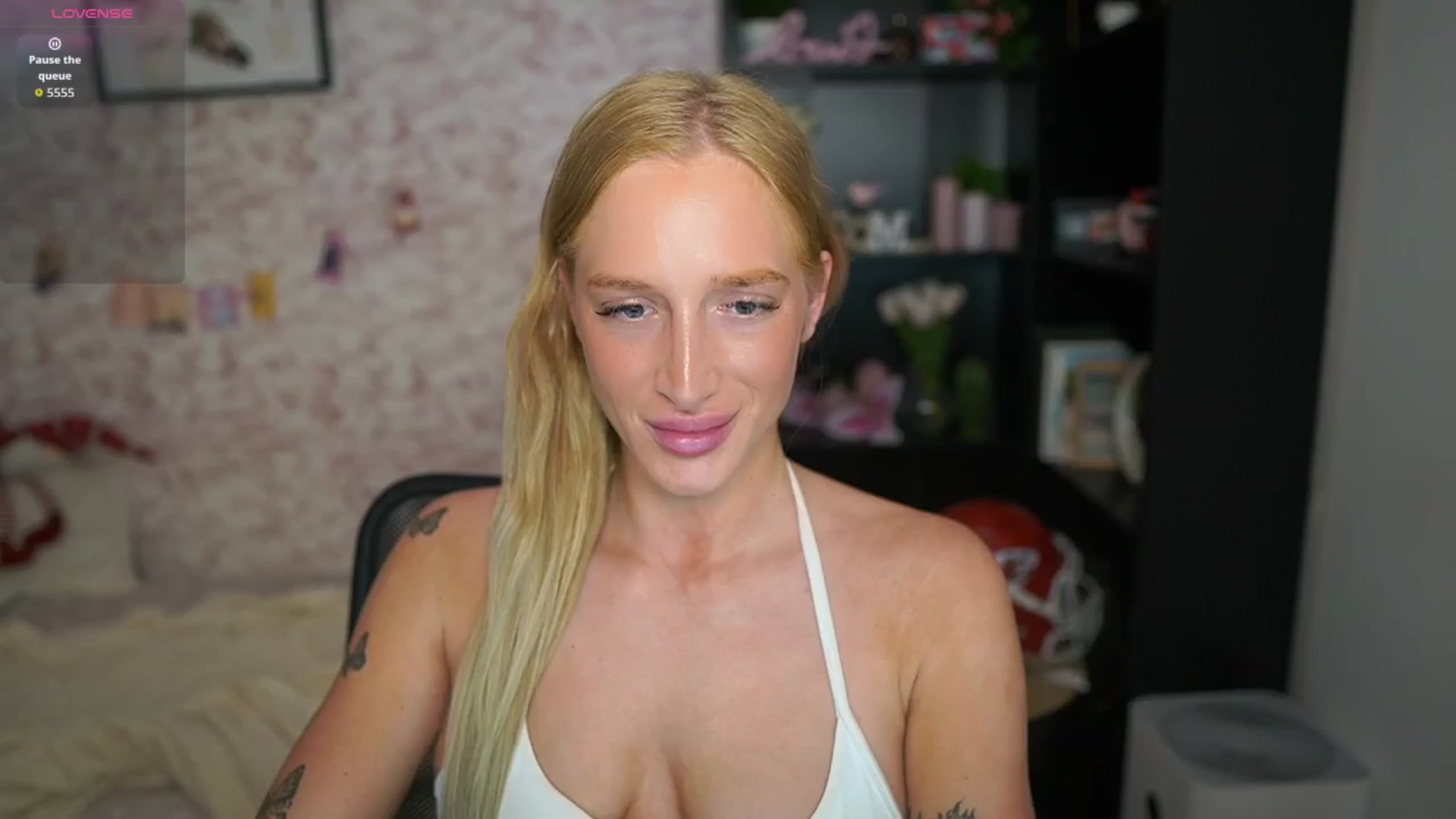 Gallery image thumbnail from NicoletteShea's myfreecams stream on, 01/29/2026, 14:04 image 17 of 20