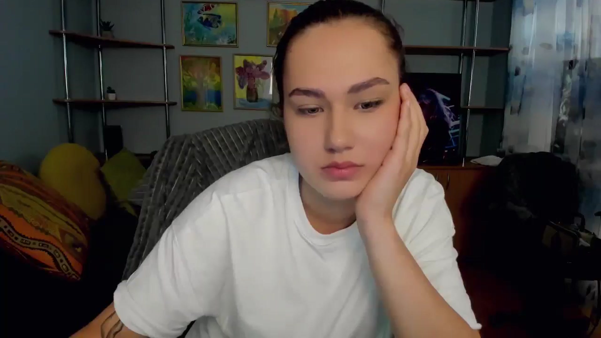 Gallery image thumbnail from Nicoliii_'s myfreecams stream on, 10/29/2025, 12:46 image 8 of 20