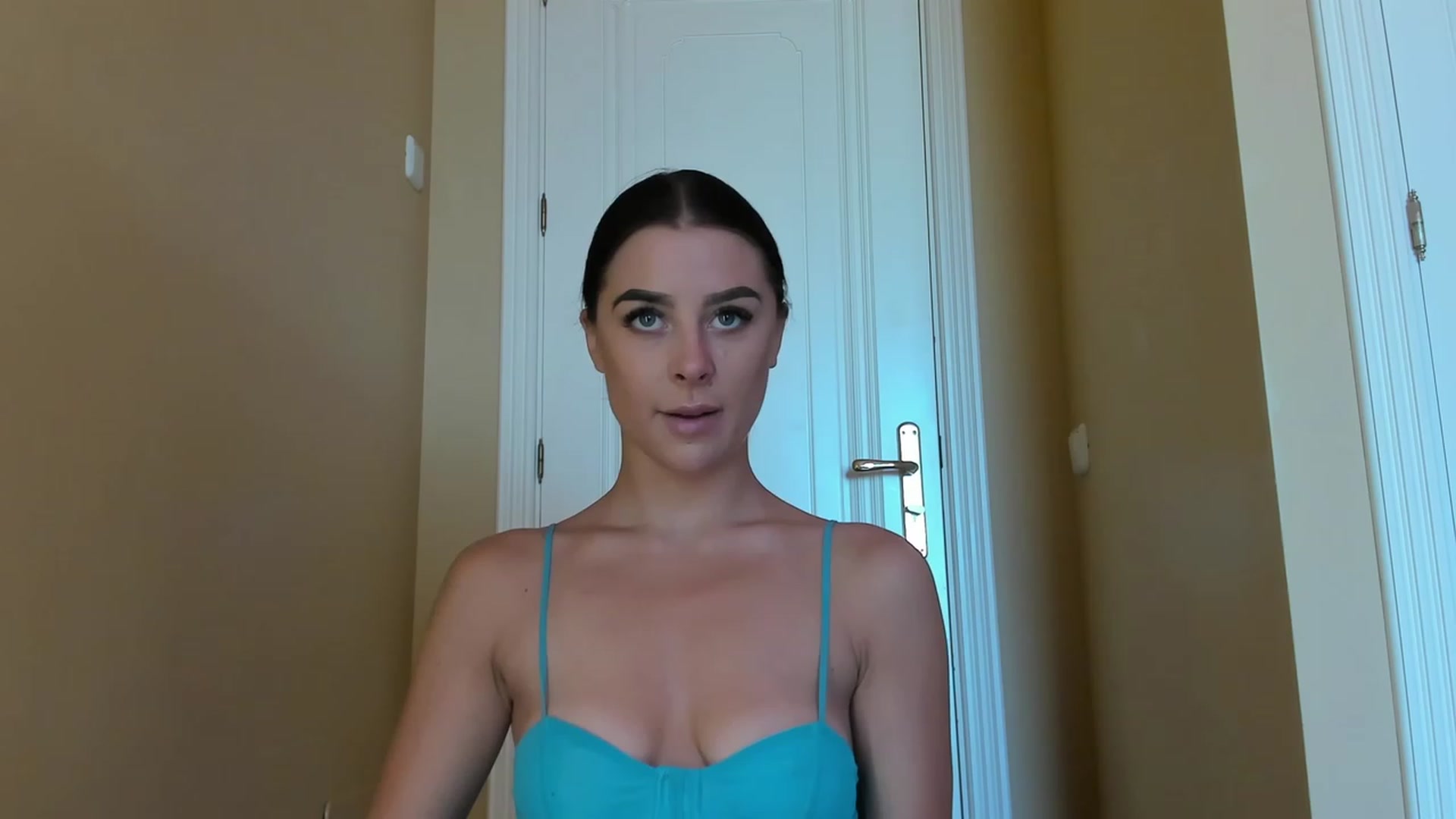 Gallery image thumbnail from Nicollettexxx's myfreecams stream on, 04/08/2023, 08:40 image 18 of 20