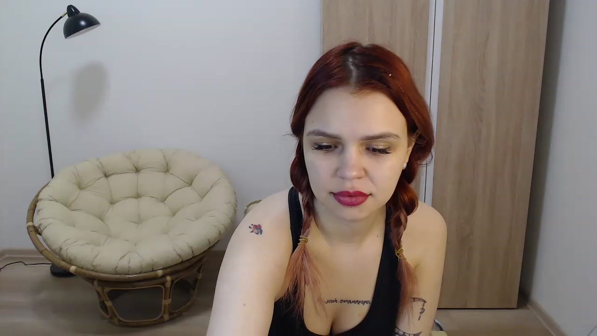 Gallery image thumbnail from NicolyRio's myfreecams stream on, 12/04/2022, 10:08 image 2 of 20
