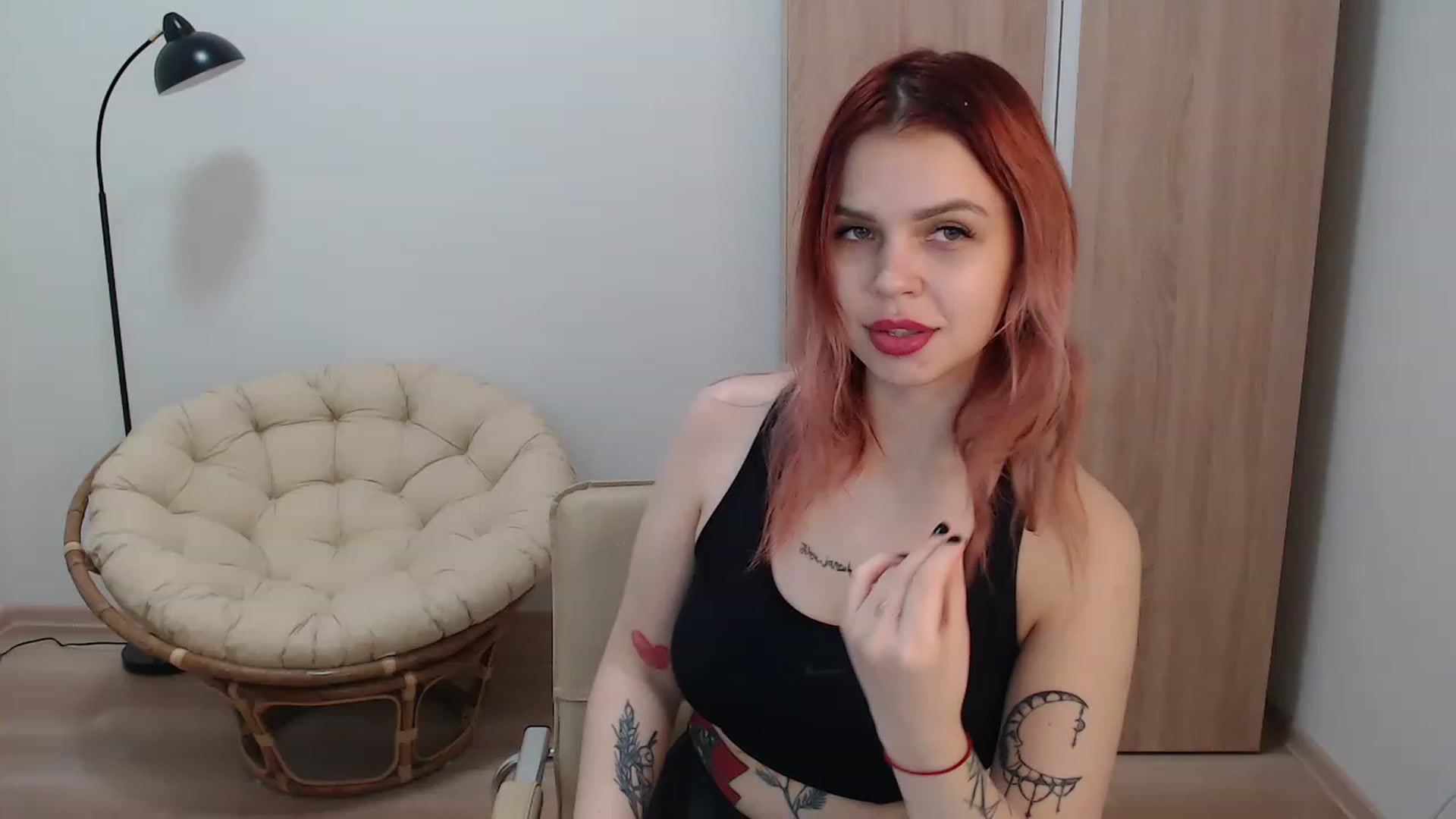 Gallery image thumbnail from NicolyRio's myfreecams stream on, 12/04/2022, 10:34 image 14 of 20
