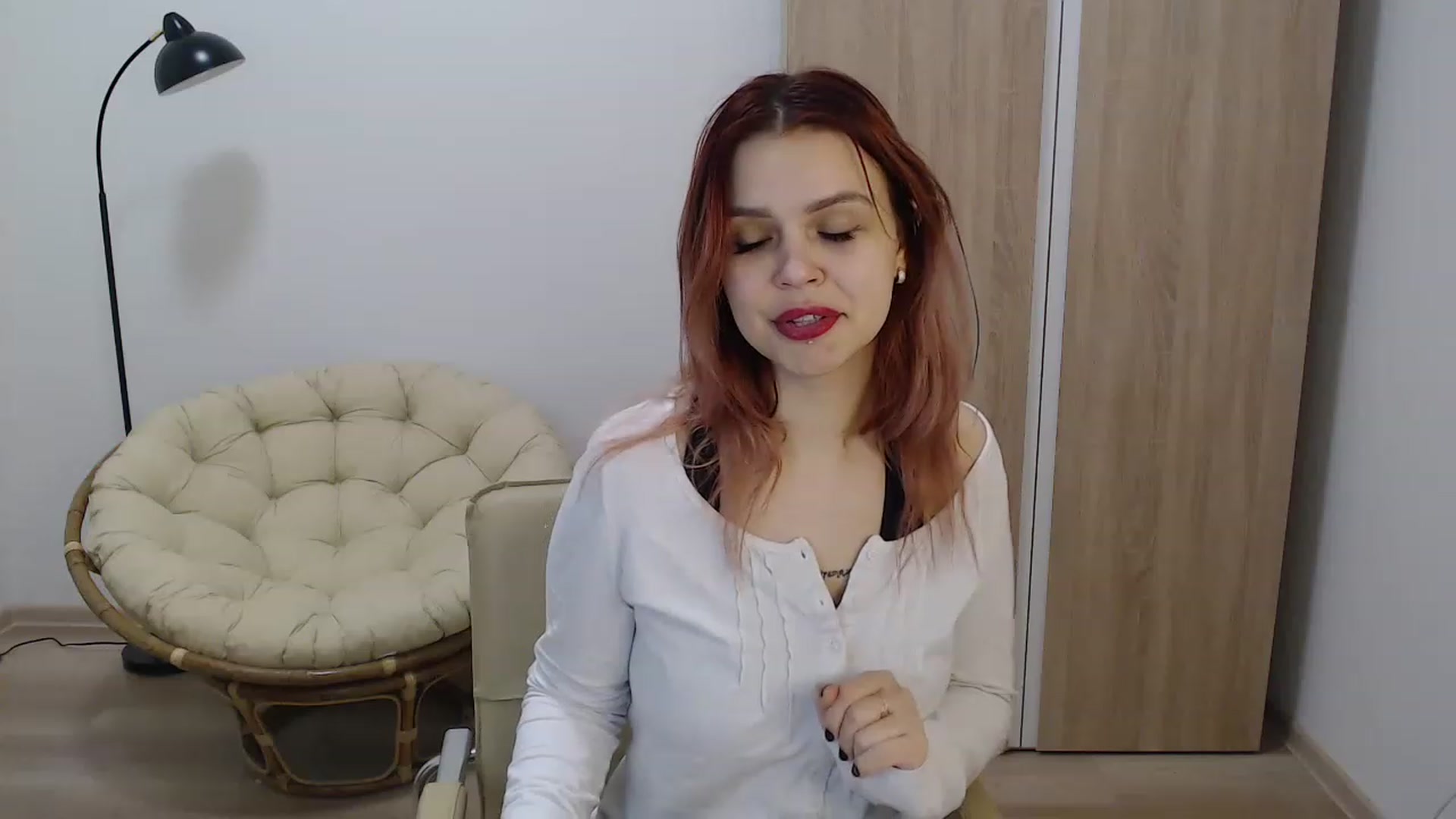 Gallery image thumbnail from NicolyRio's myfreecams stream on, 12/05/2022, 11:13 image 10 of 20