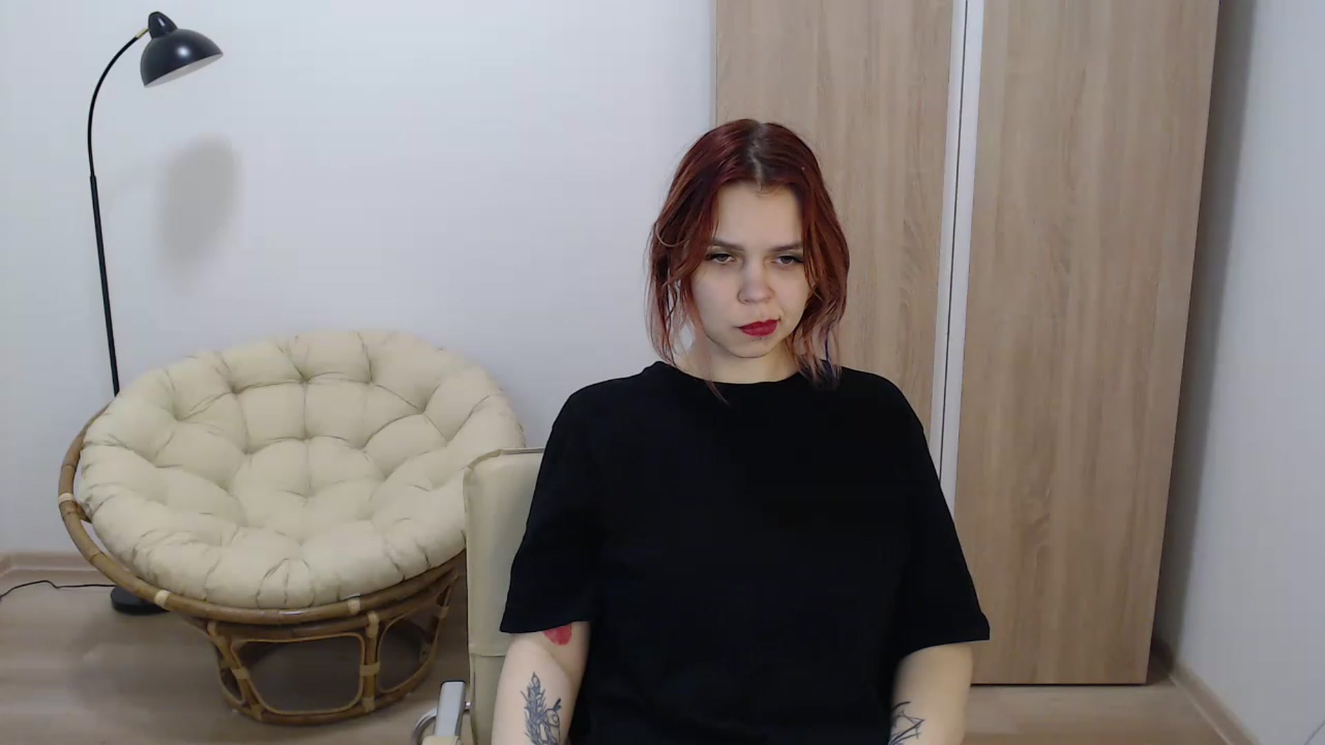 Gallery image thumbnail from NicolyRio's myfreecams stream on, 12/06/2022, 09:06 image 16 of 20
