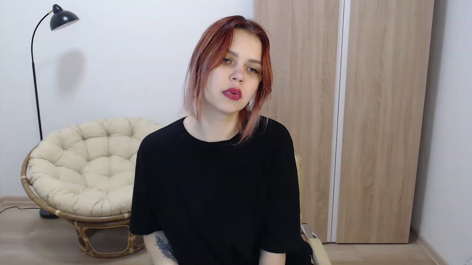 Gallery image thumbnail from NicolyRio's myfreecams stream on, 12/06/2022, 10:25 image 8 of 20
