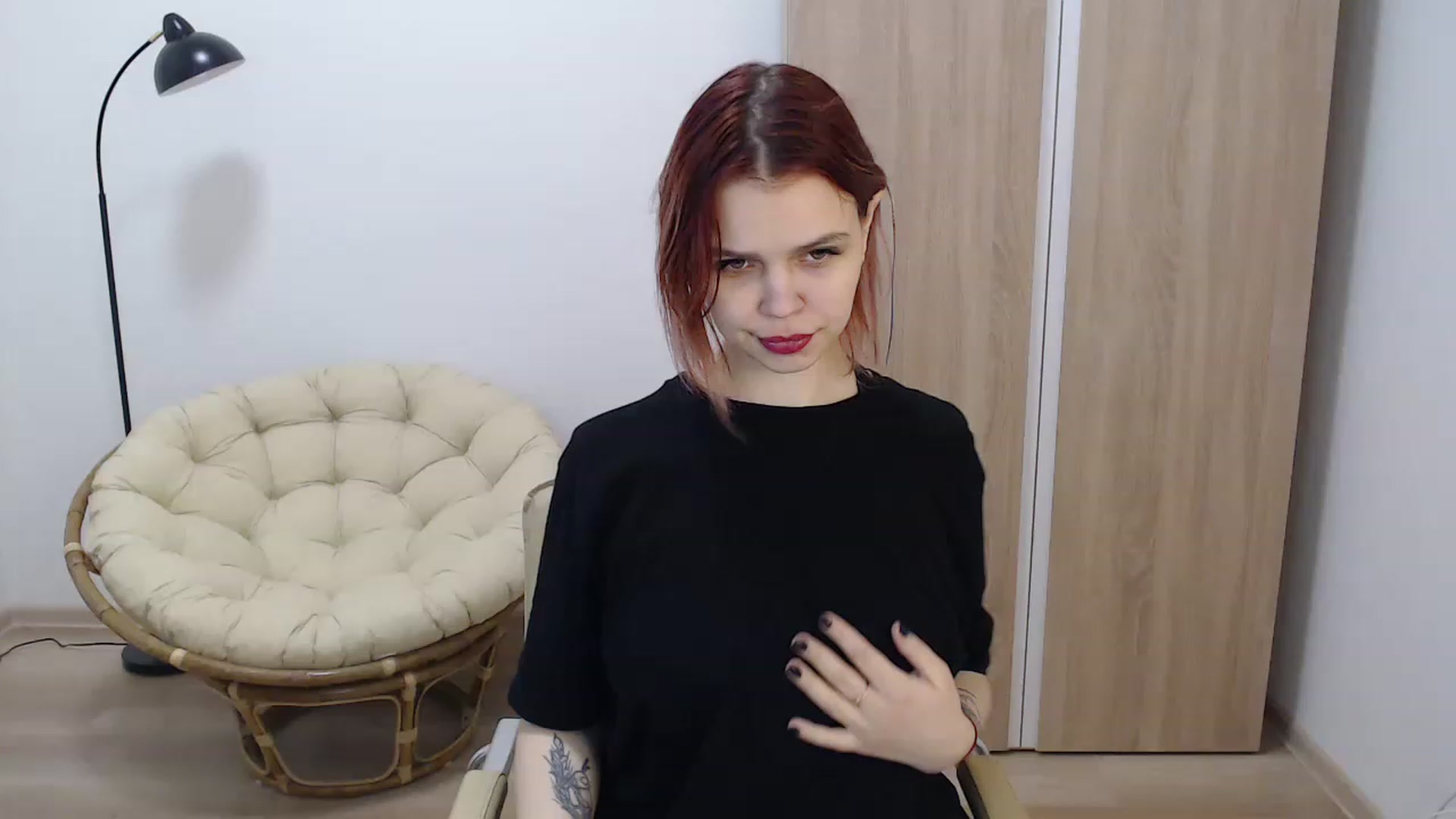 Gallery image thumbnail from NicolyRio's myfreecams stream on, 12/06/2022, 10:45 image 10 of 20