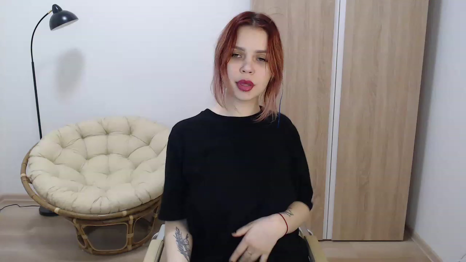 Gallery image thumbnail from NicolyRio's myfreecams stream on, 12/06/2022, 10:45 image 12 of 20