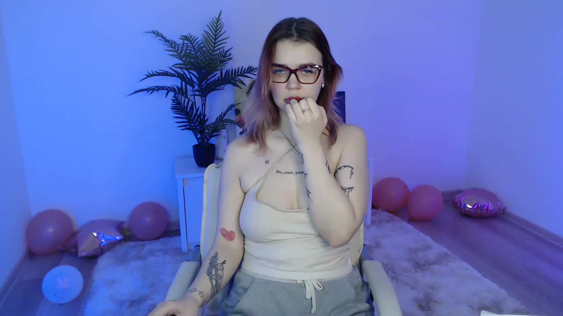 Gallery image thumbnail from NicolyRio's myfreecams stream on, 03/05/2023, 10:45 image 20 of 20