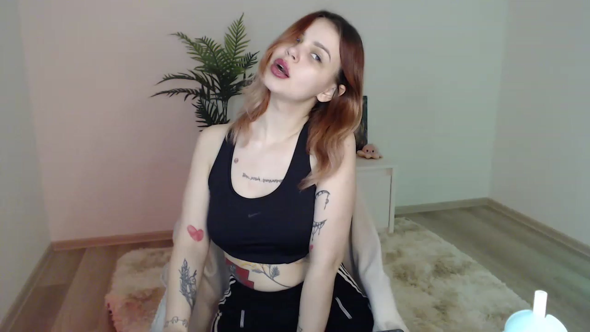 Gallery image thumbnail from NicolyRio's myfreecams stream on, 03/26/2023, 09:24 image 19 of 20