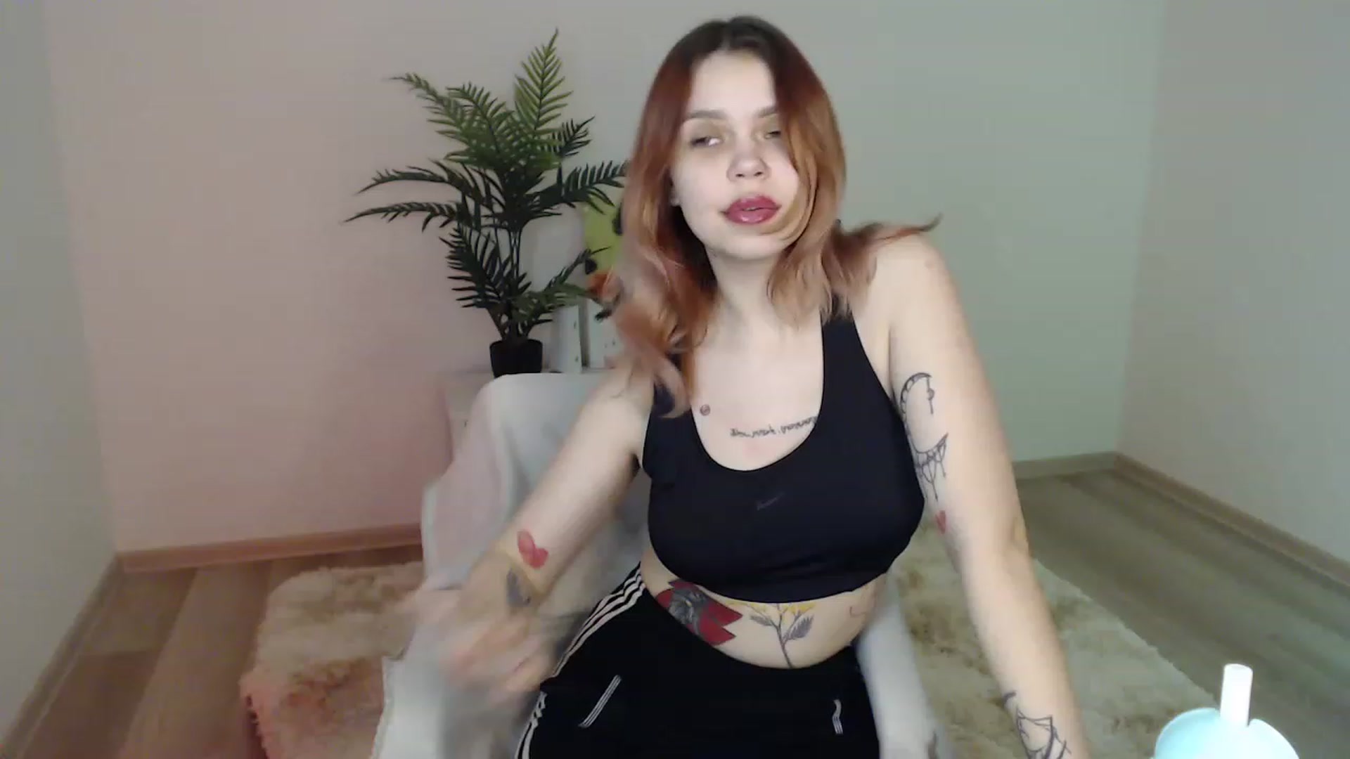 Gallery image thumbnail from NicolyRio's myfreecams stream on, 03/26/2023, 09:24 image 3 of 20