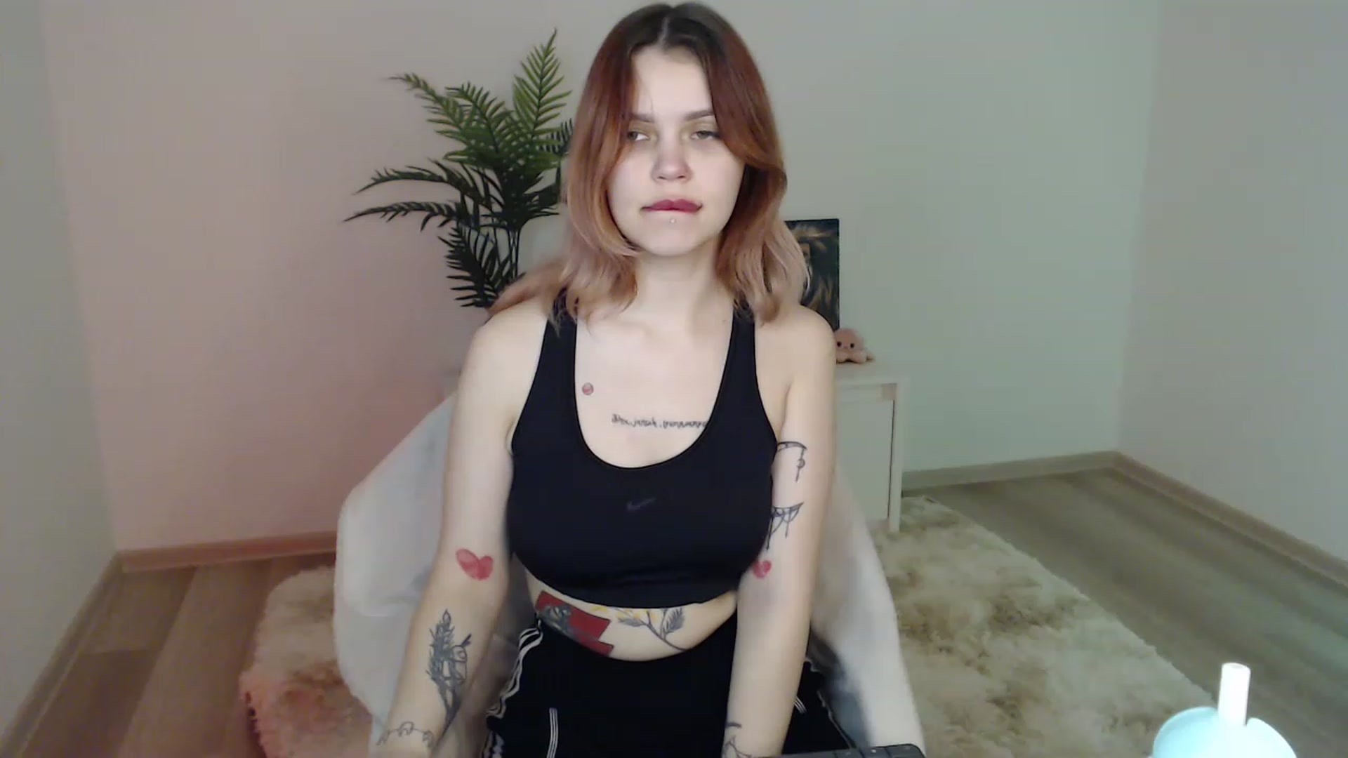 Gallery image thumbnail from NicolyRio's myfreecams stream on, 03/26/2023, 09:55 image 3 of 20