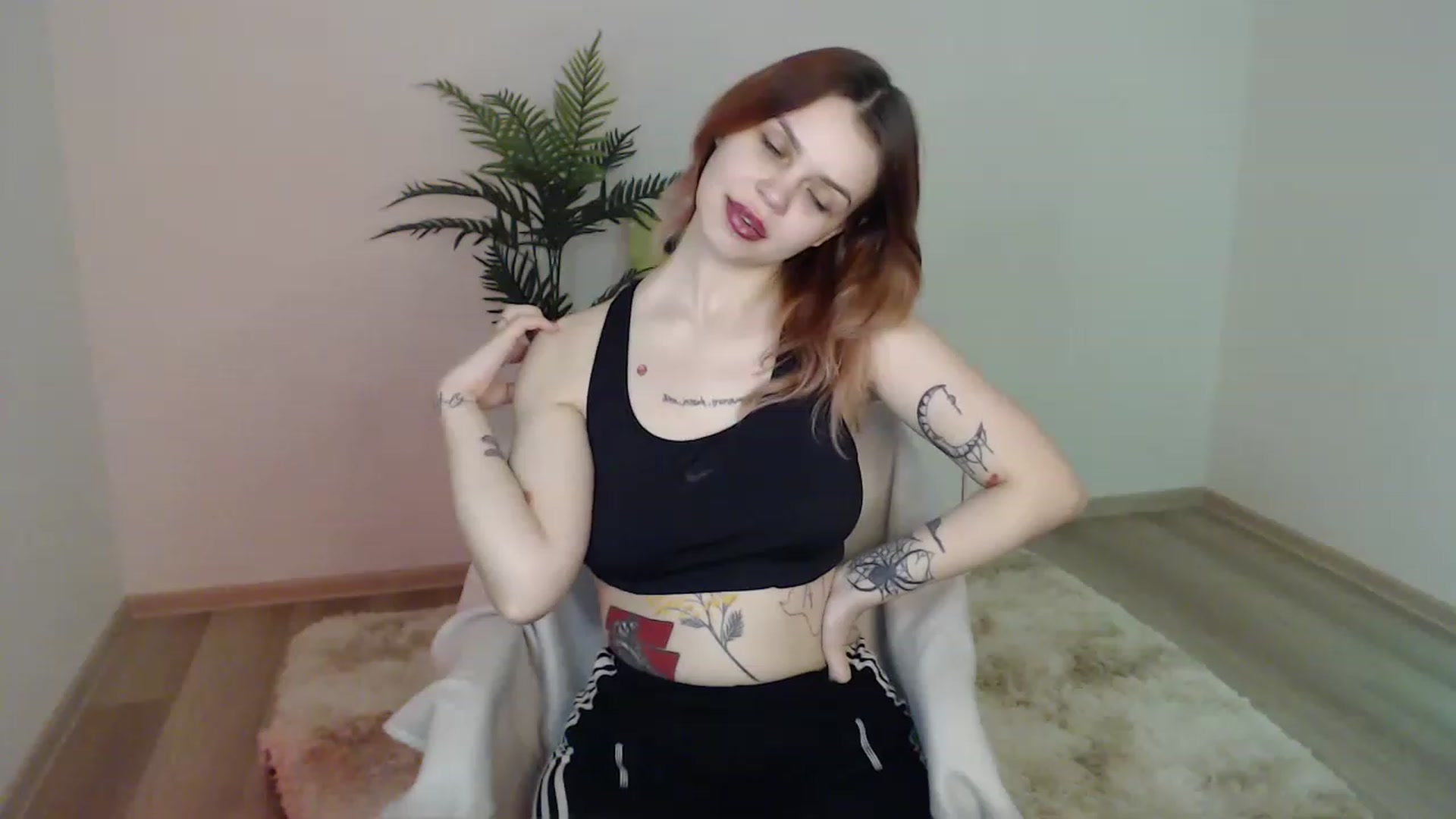 Gallery image thumbnail from NicolyRio's myfreecams stream on, 03/26/2023, 11:28 image 4 of 20