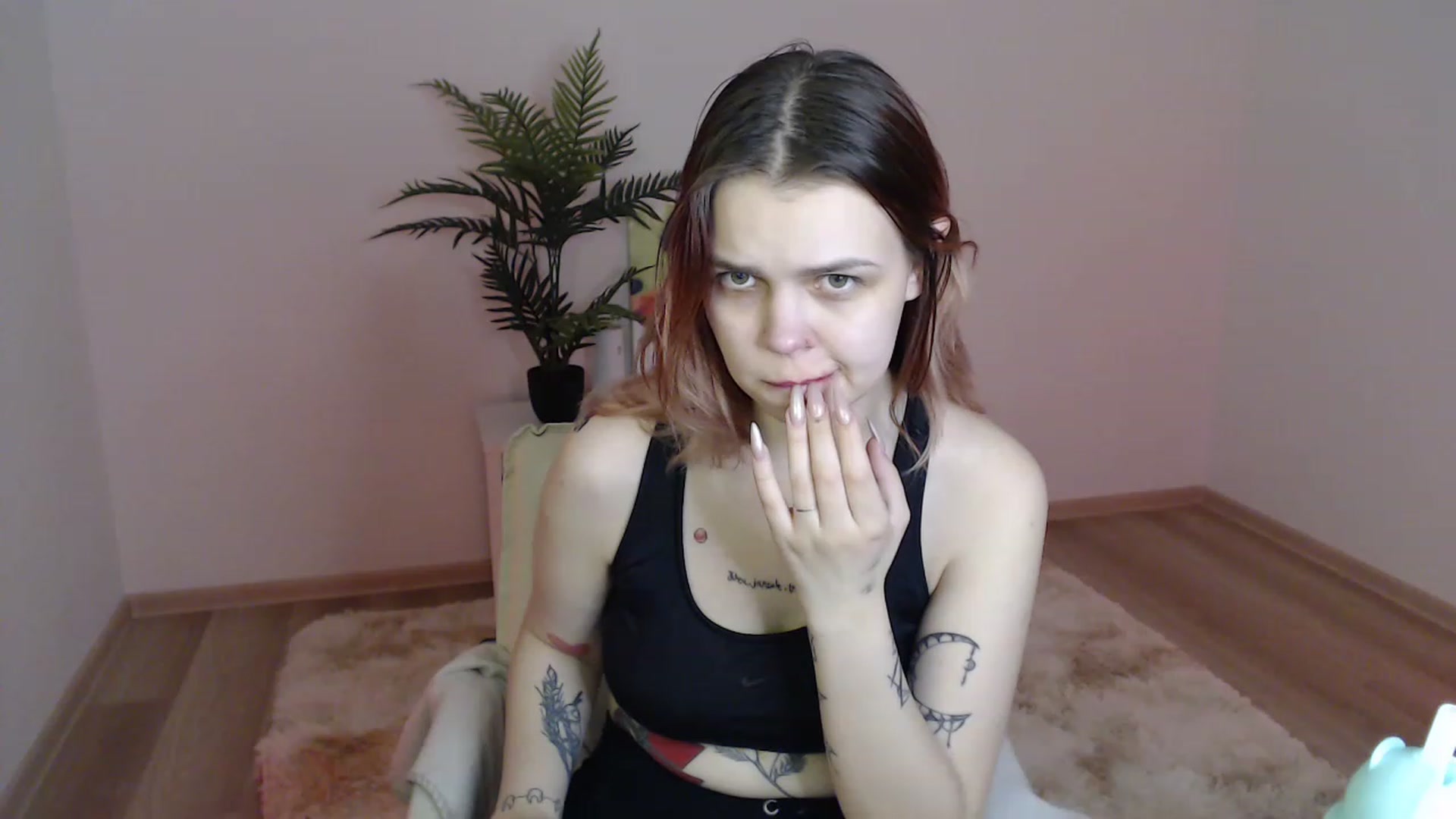 Gallery image thumbnail from NicolyRio's myfreecams stream on, 03/28/2023, 14:03 image 19 of 20