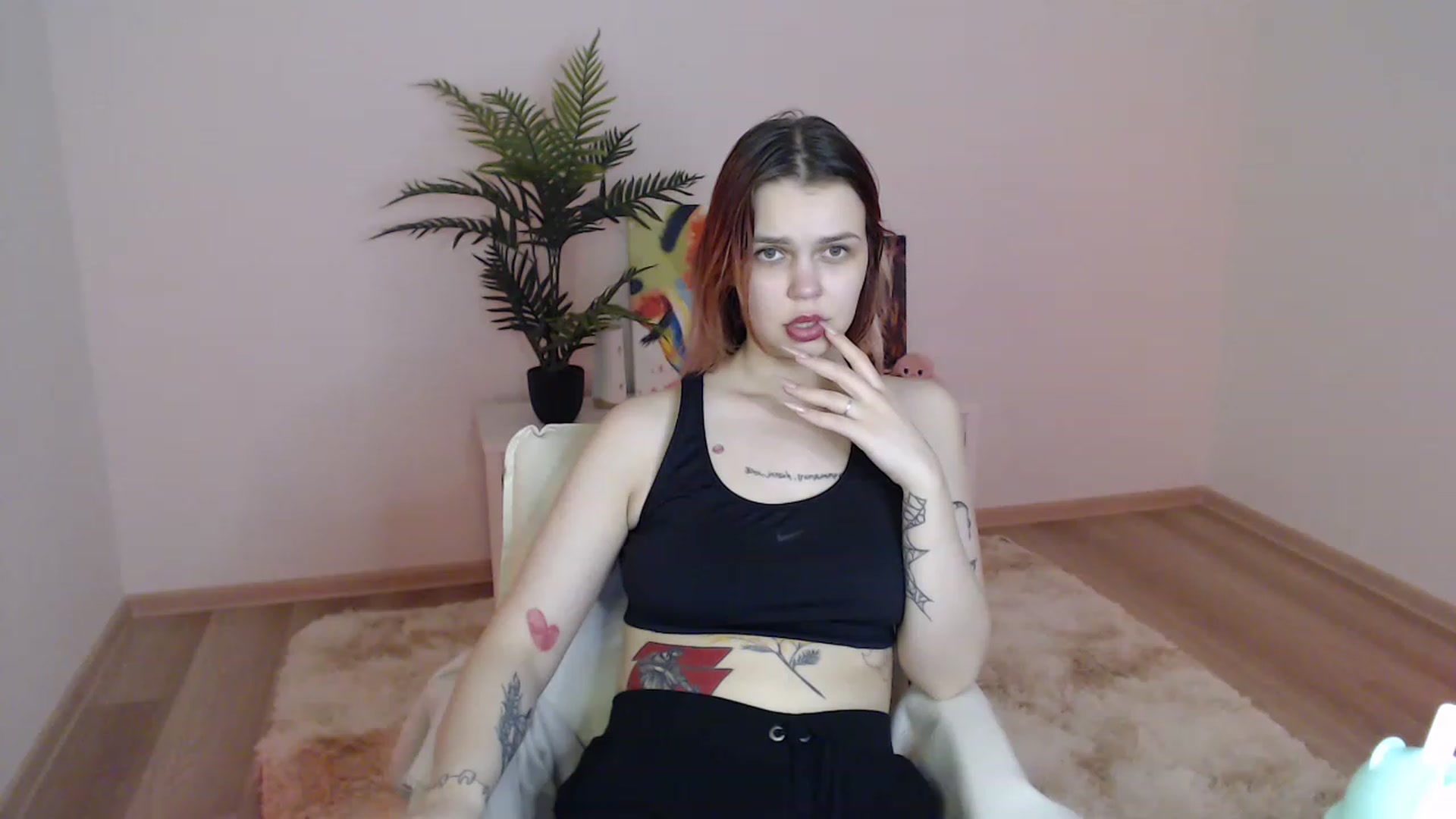 Gallery image thumbnail from NicolyRio's myfreecams stream on, 03/28/2023, 14:03 image 18 of 20