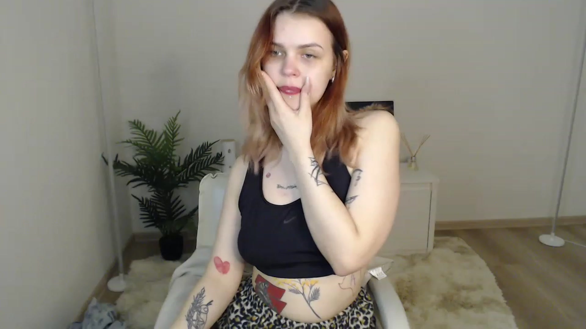 Gallery image thumbnail from NicolyRio's myfreecams stream on, 04/03/2023, 11:37 image 16 of 20