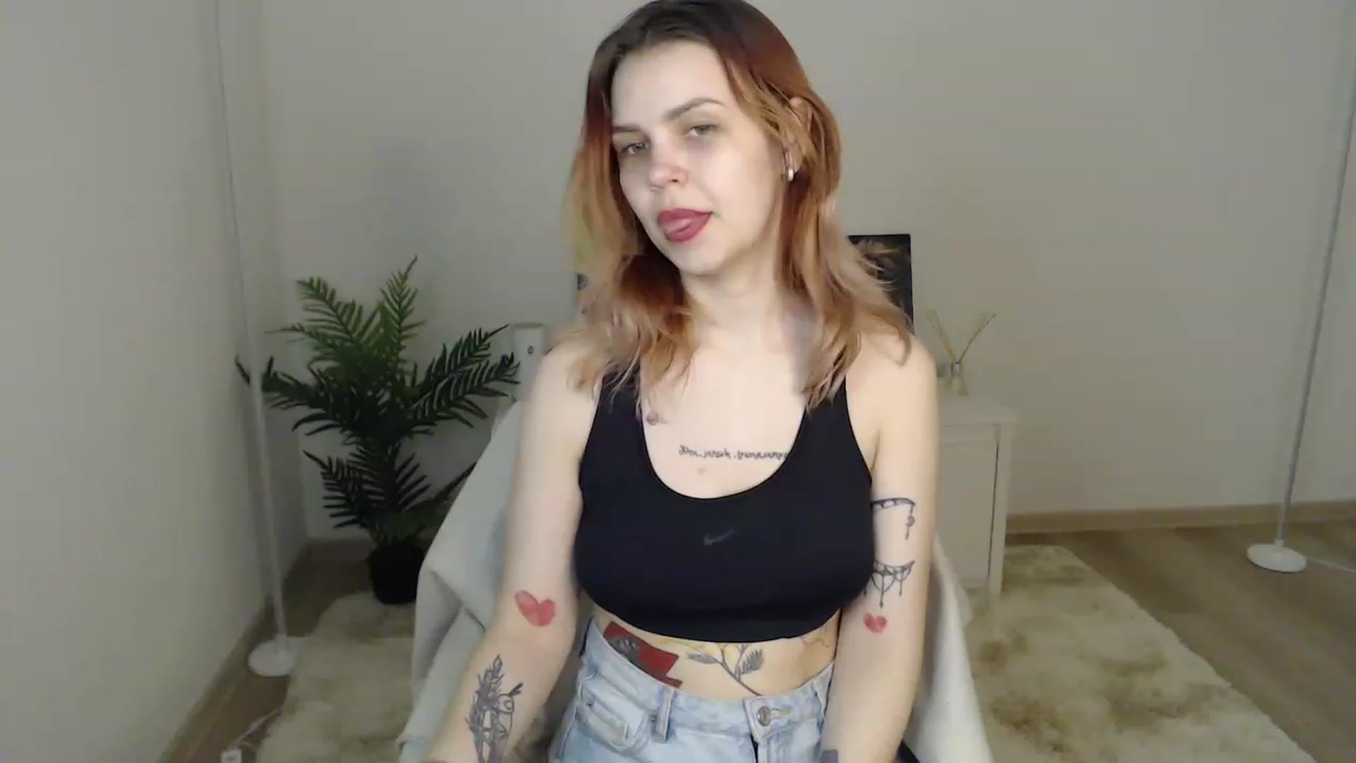 Gallery image thumbnail from NicolyRio's myfreecams stream on, 04/04/2023, 10:34 image 12 of 20