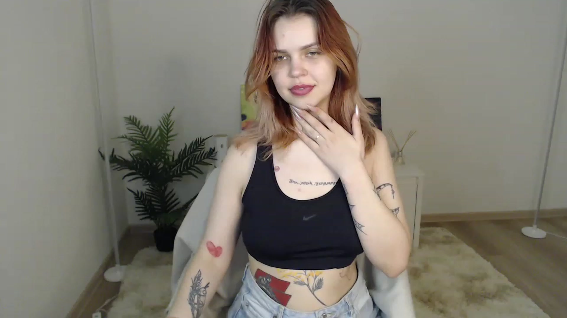 Gallery image thumbnail from NicolyRio's myfreecams stream on, 04/04/2023, 10:34 image 11 of 20