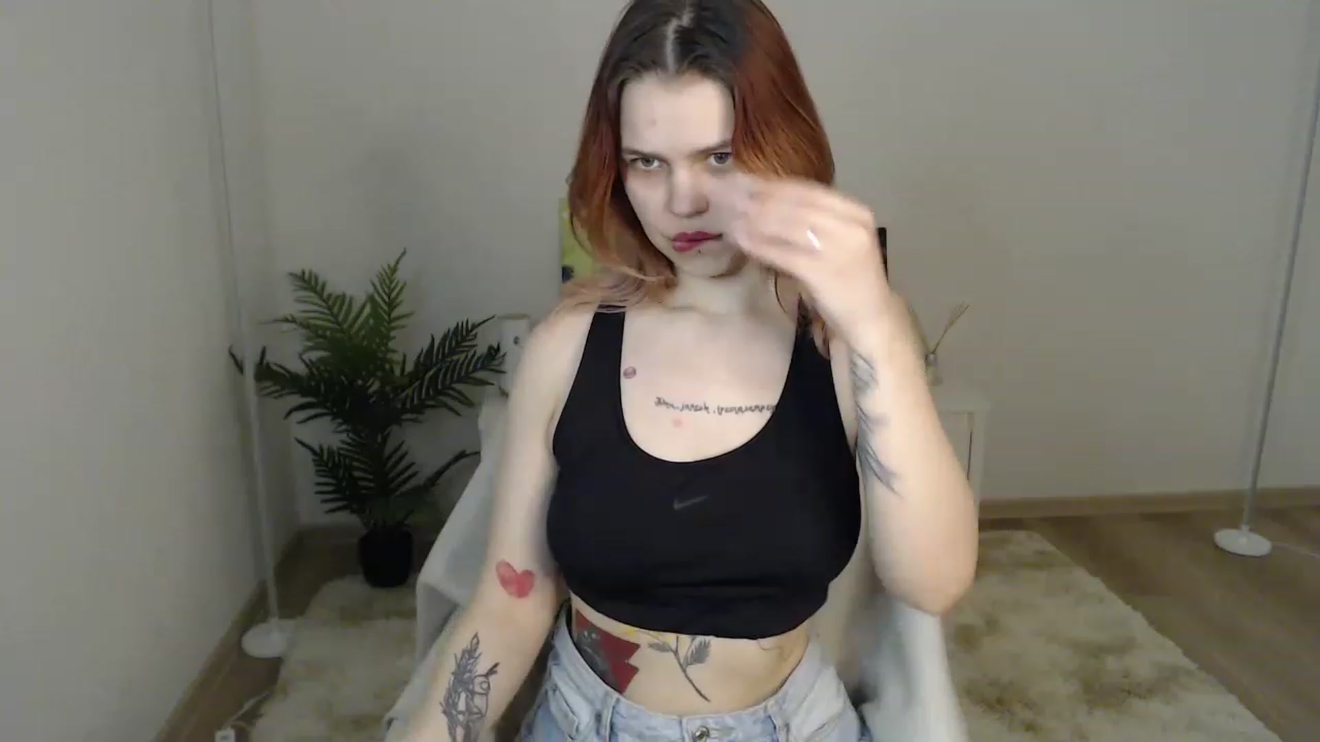 Gallery image thumbnail from NicolyRio's myfreecams stream on, 04/04/2023, 10:34 image 13 of 20