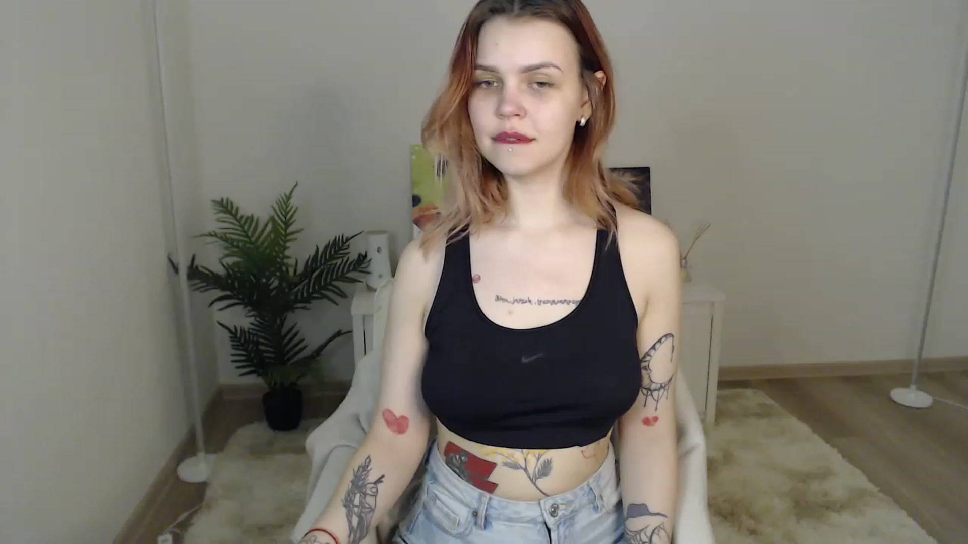 Gallery image thumbnail from NicolyRio's myfreecams stream on, 04/04/2023, 10:57 image 12 of 20