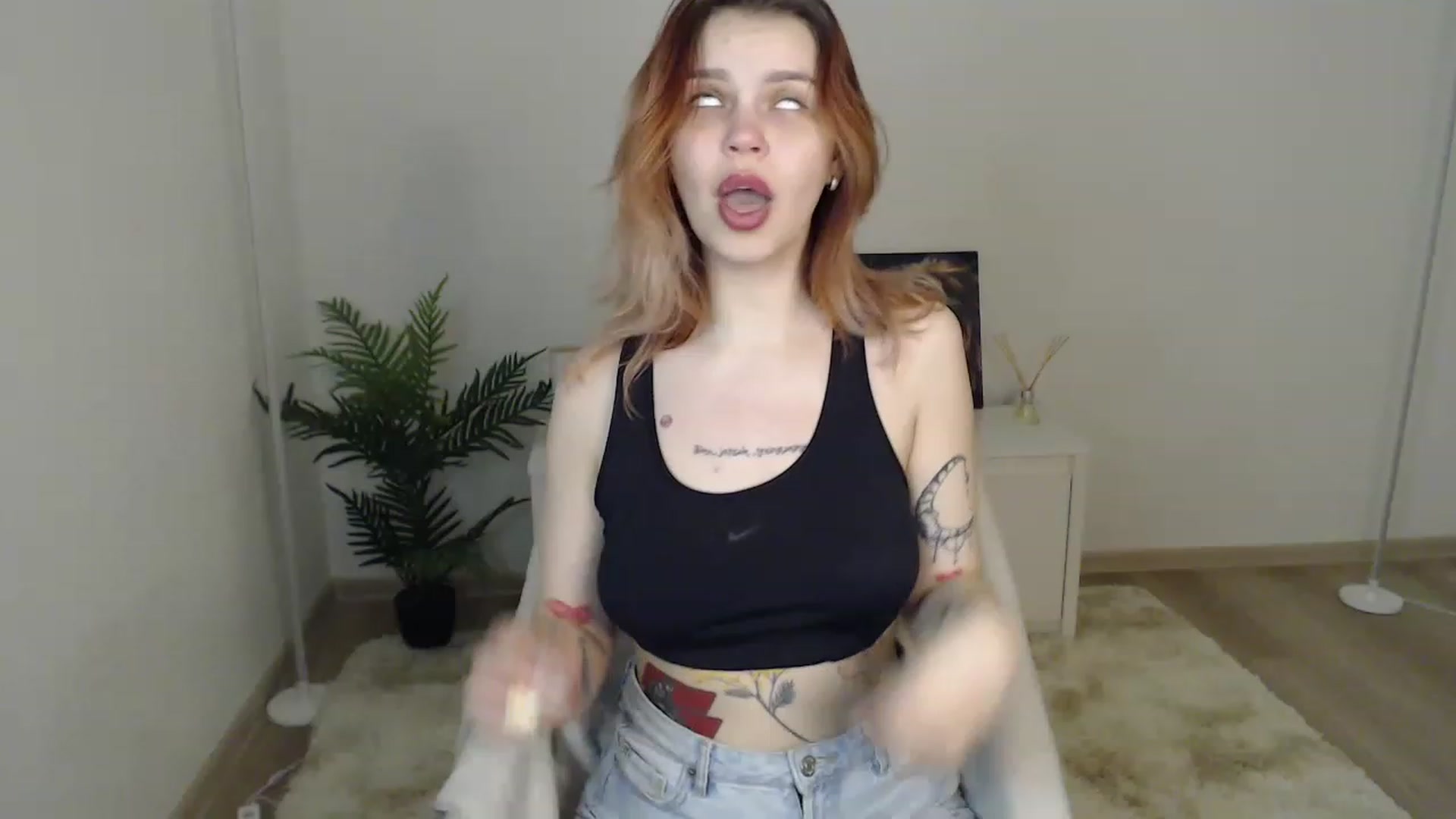 Gallery image thumbnail from NicolyRio's myfreecams stream on, 04/04/2023, 10:57 image 6 of 20