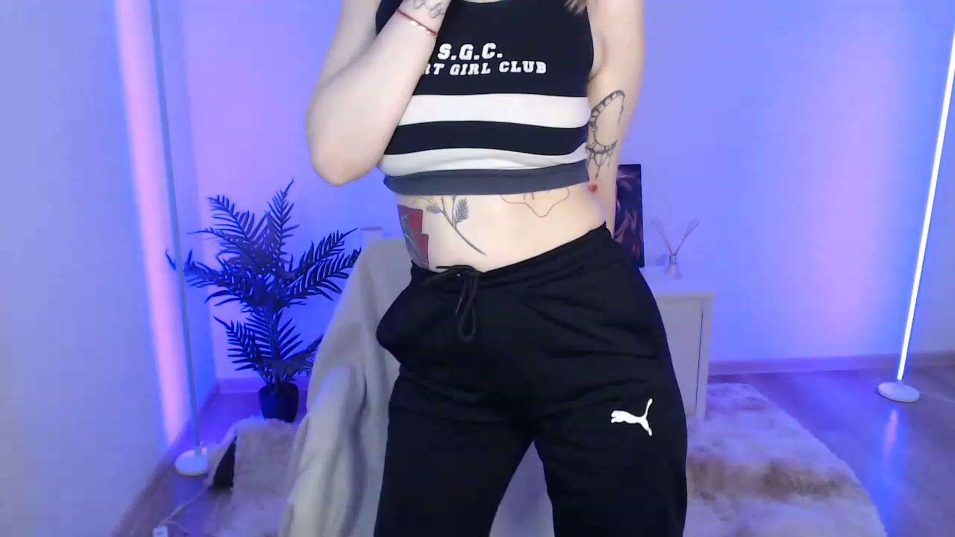 Gallery image thumbnail from NicolyRio's myfreecams stream on, 04/05/2023, 11:06 image 16 of 20