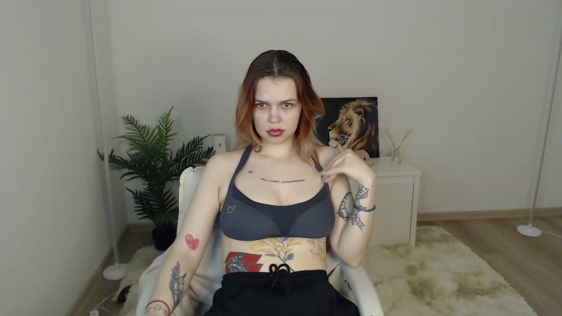 Gallery image thumbnail from NicolyRio's myfreecams stream on, 04/07/2023, 10:45 image 13 of 20