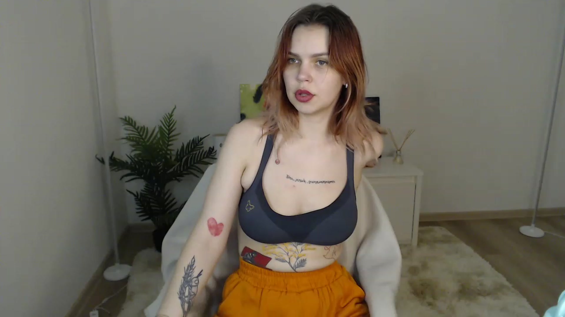 Gallery image thumbnail from NicolyRio's myfreecams stream on, 04/09/2023, 13:15 image 16 of 20
