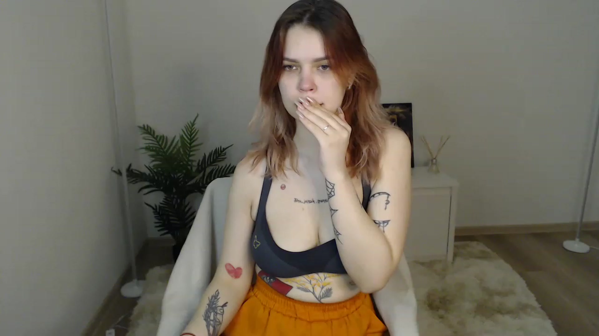 Gallery image thumbnail from NicolyRio's myfreecams stream on, 04/12/2023, 10:42 image 19 of 20