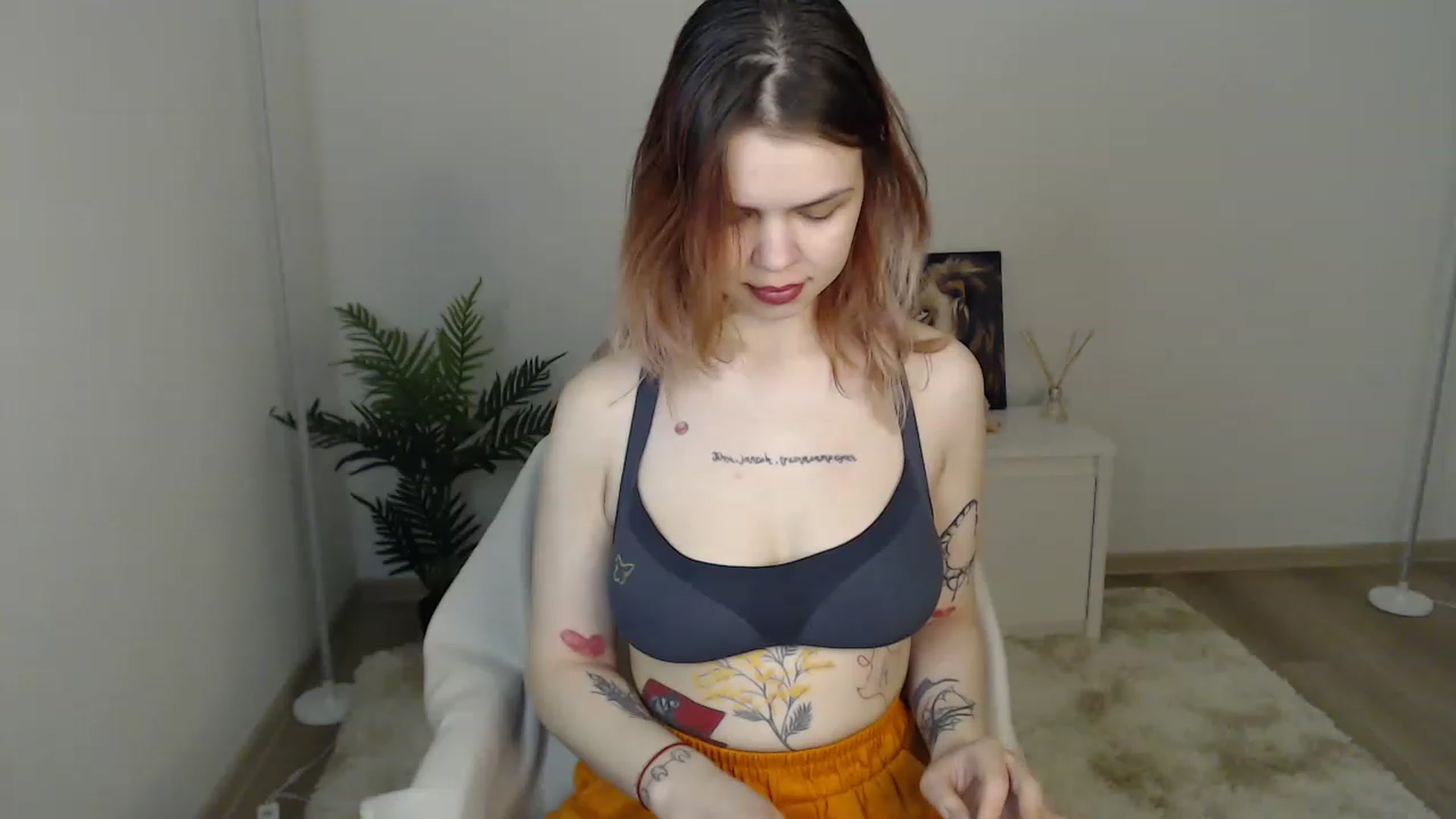 Gallery image thumbnail from NicolyRio's myfreecams stream on, 04/12/2023, 10:42 image 10 of 20