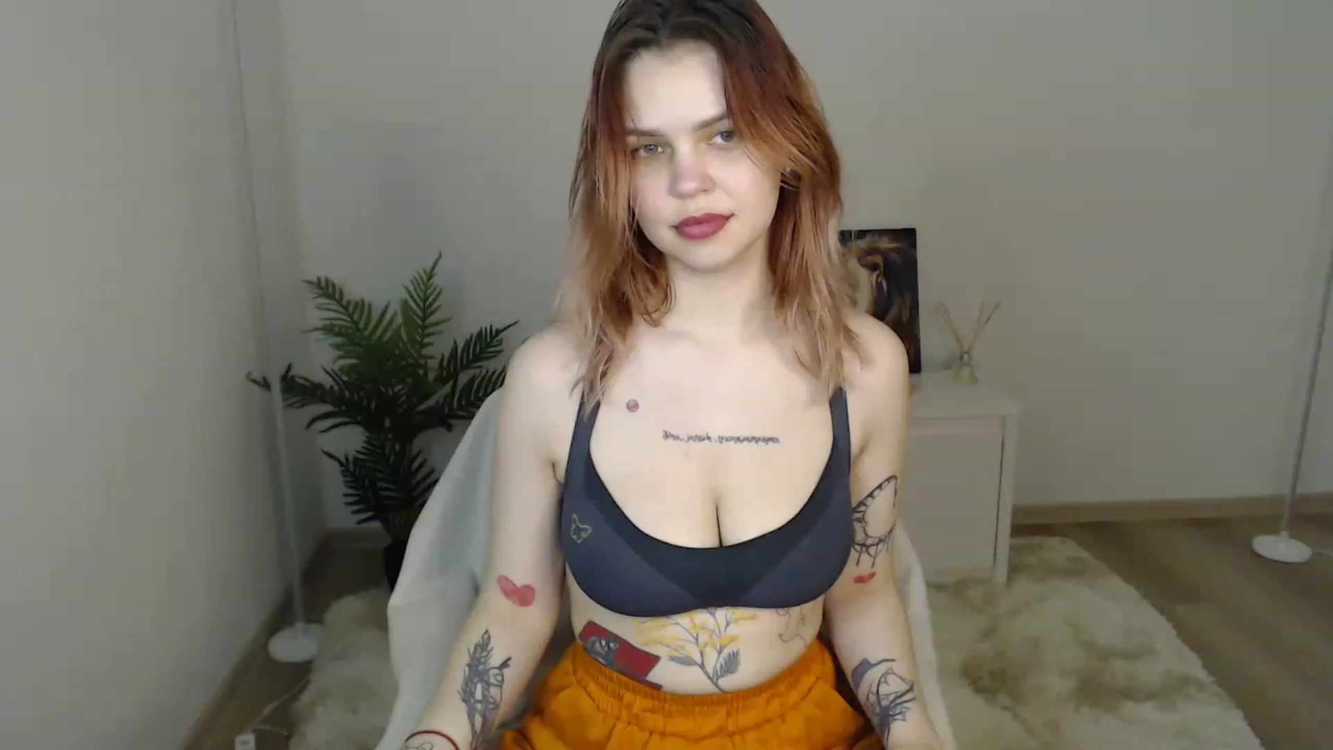 Gallery image thumbnail from NicolyRio's myfreecams stream on, 04/12/2023, 13:48 image 17 of 20