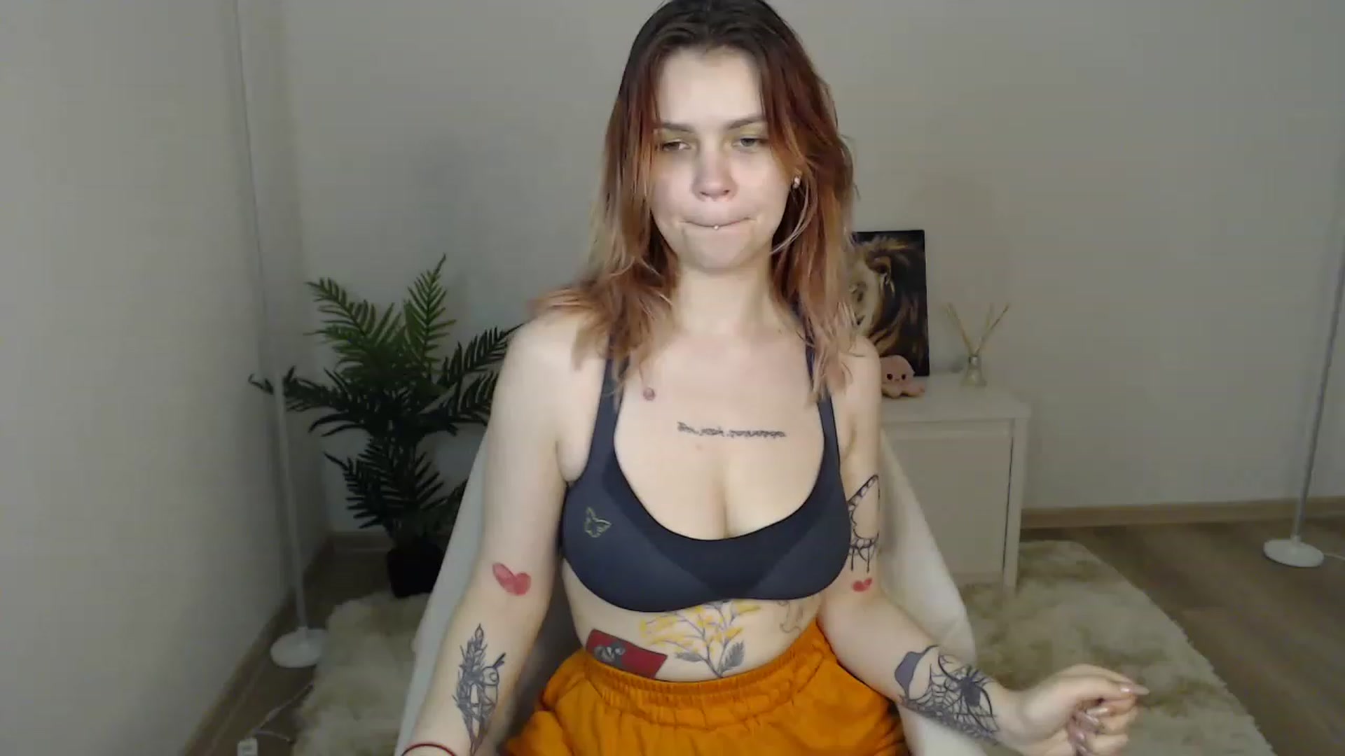 Gallery image thumbnail from NicolyRio's myfreecams stream on, 04/12/2023, 14:32 image 2 of 20