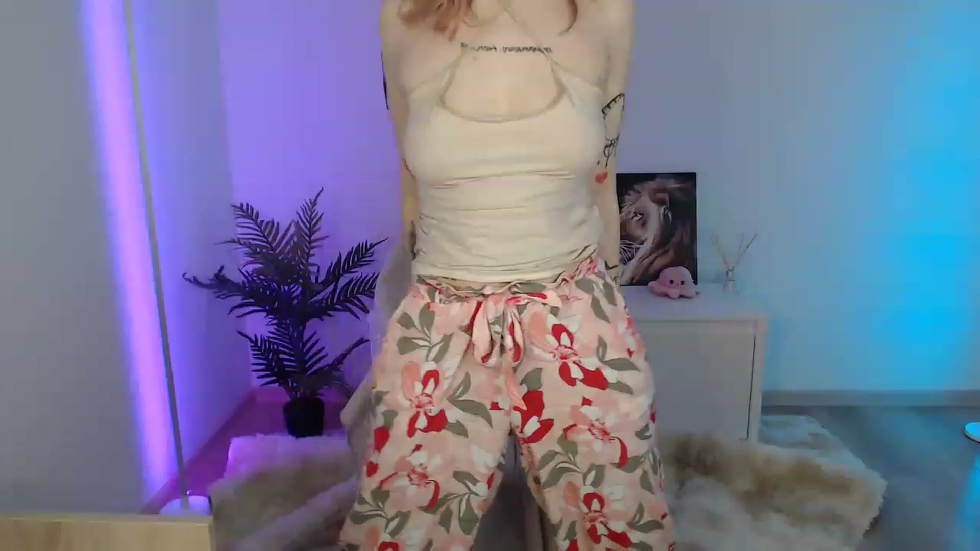 Gallery image thumbnail from NicolyRio's myfreecams stream on, 04/24/2023, 12:42 image 20 of 20