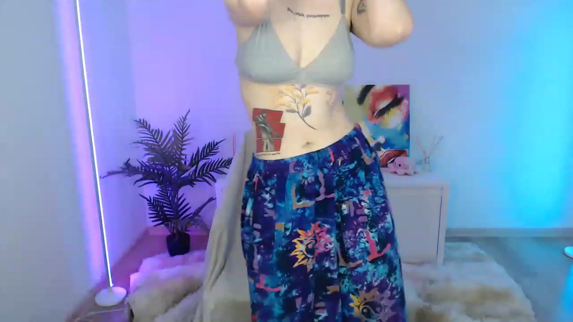 Gallery image thumbnail from NicolyRio's myfreecams stream on, 04/29/2023, 12:13 image 20 of 20