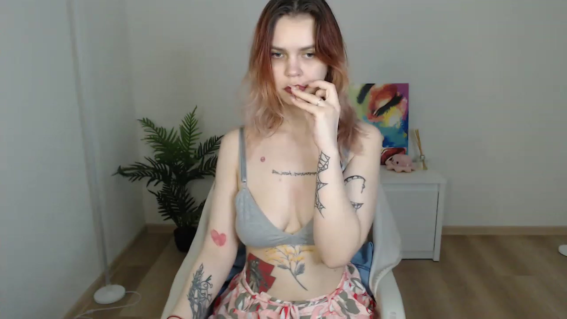 Gallery image thumbnail from NicolyRio's myfreecams stream on, 05/01/2023, 09:14 image 15 of 20