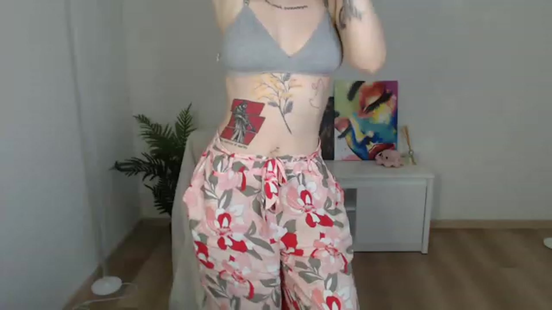 Gallery image thumbnail from NicolyRio's myfreecams stream on, 05/01/2023, 12:40 image 5 of 20