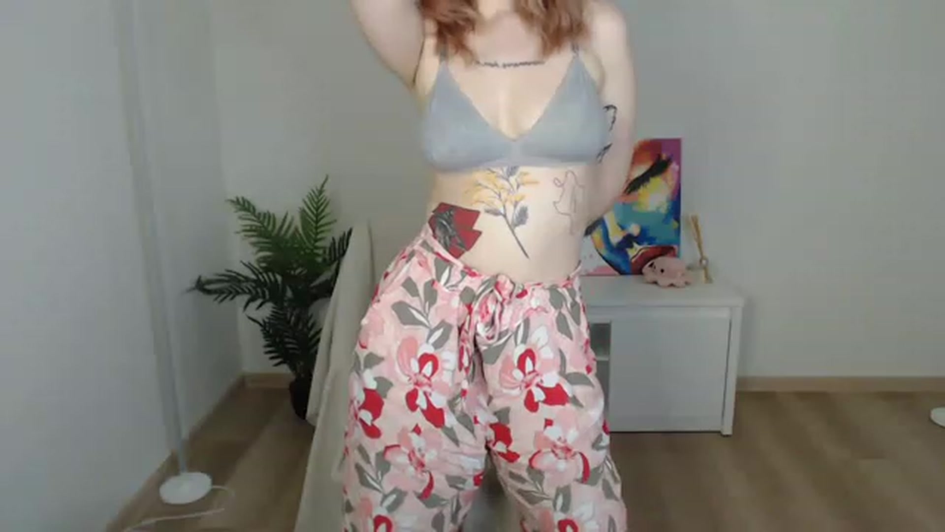 Gallery image thumbnail from NicolyRio's myfreecams stream on, 05/02/2023, 12:40 image 18 of 20